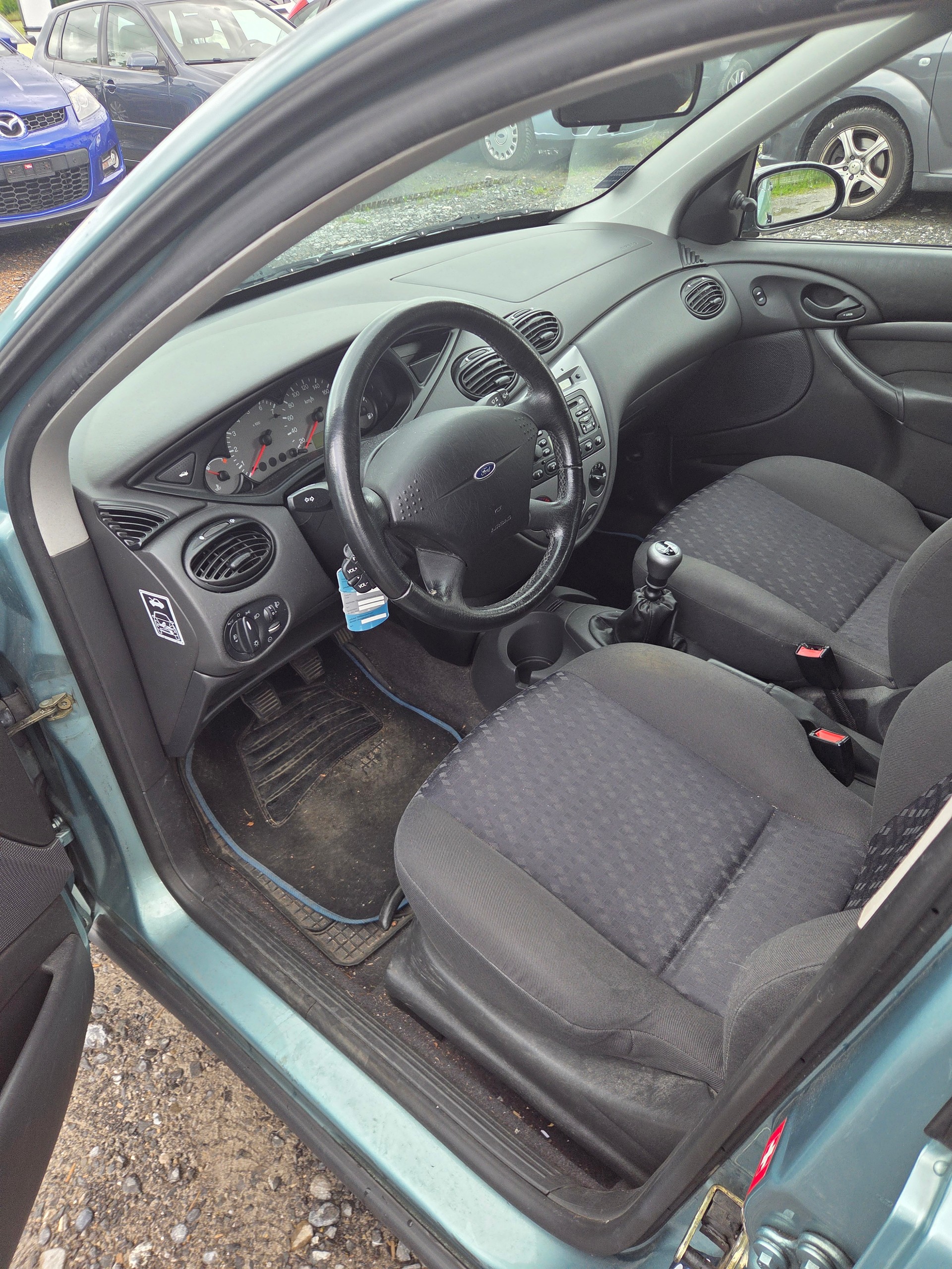 FORD Focus 2.0i 16V Trend-image-6