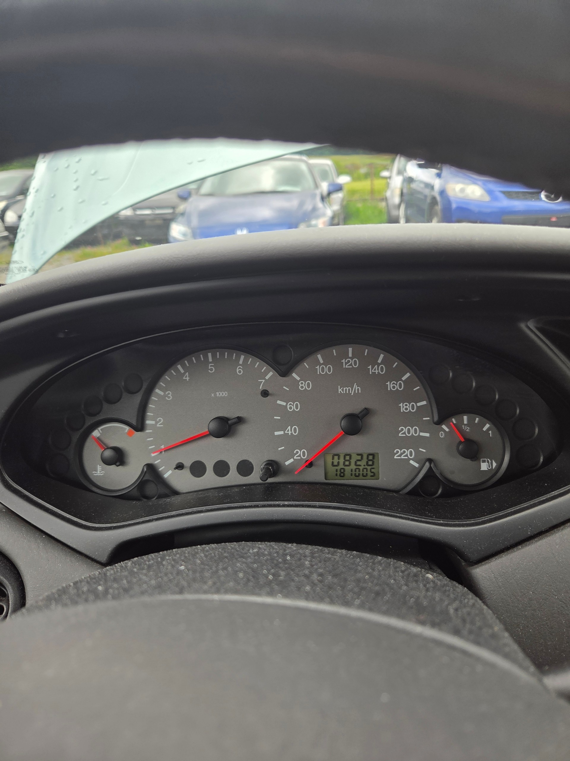 FORD Focus 2.0i 16V Trend-image-8