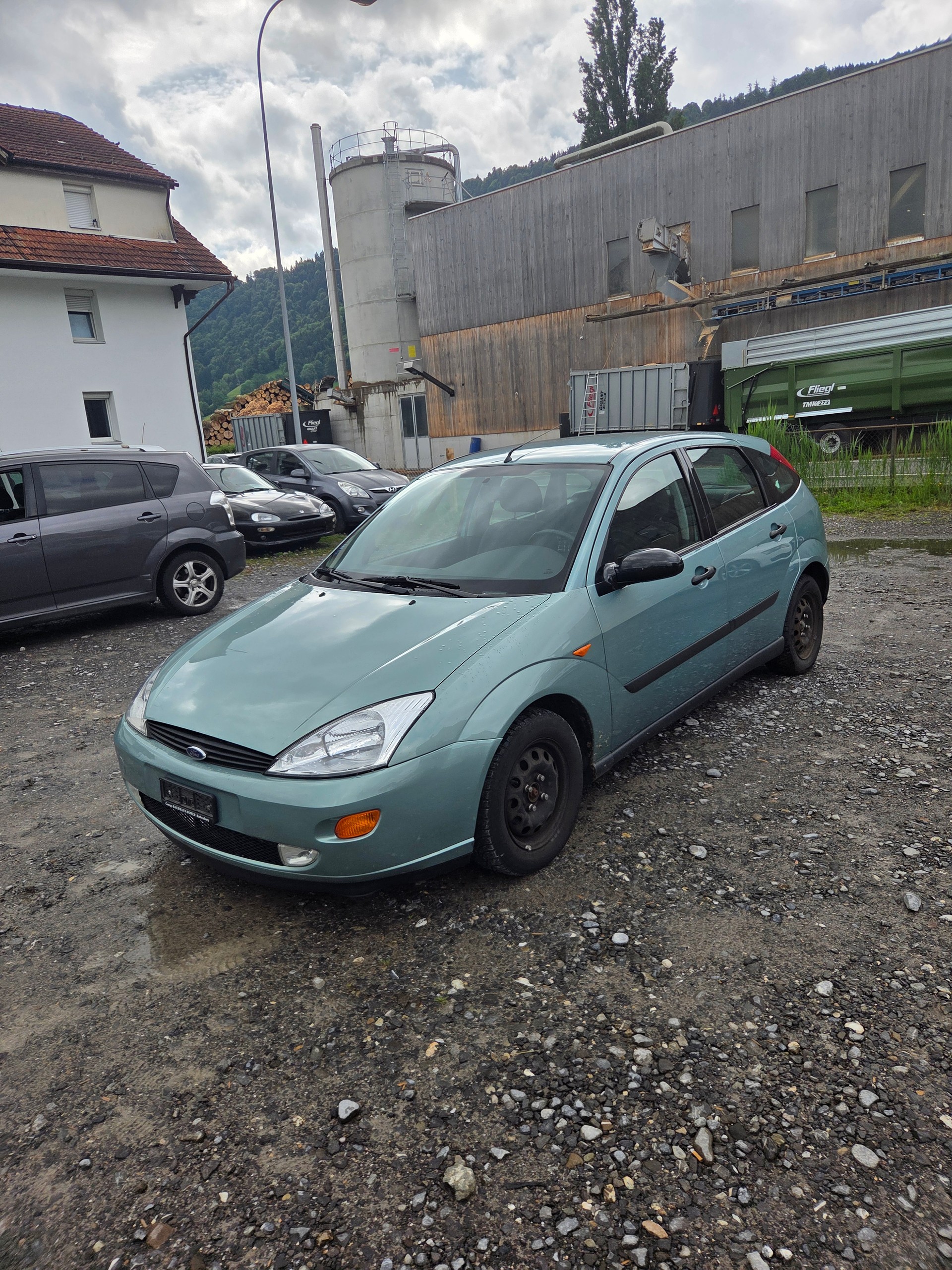 FORD Focus 2.0i 16V Trend
