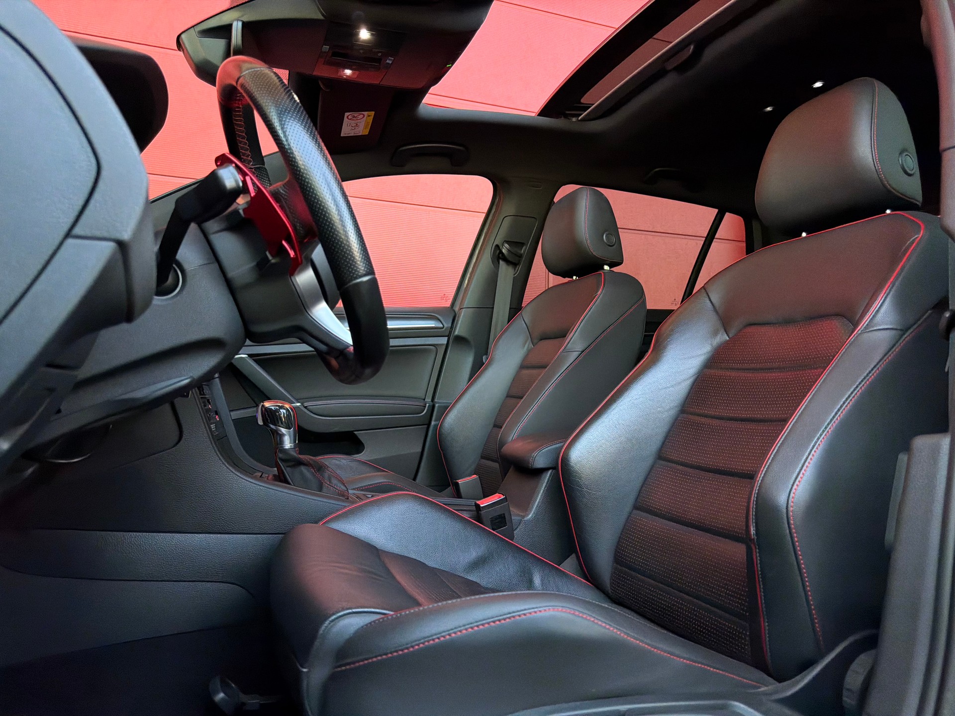 VW Golf 2.0 TSI GTI TCR DSG-image-12