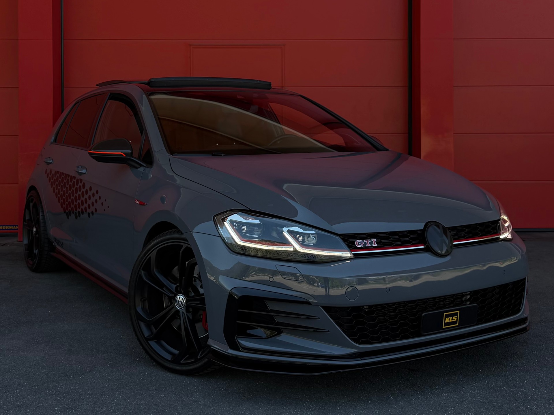 VW Golf 2.0 TSI GTI TCR DSG