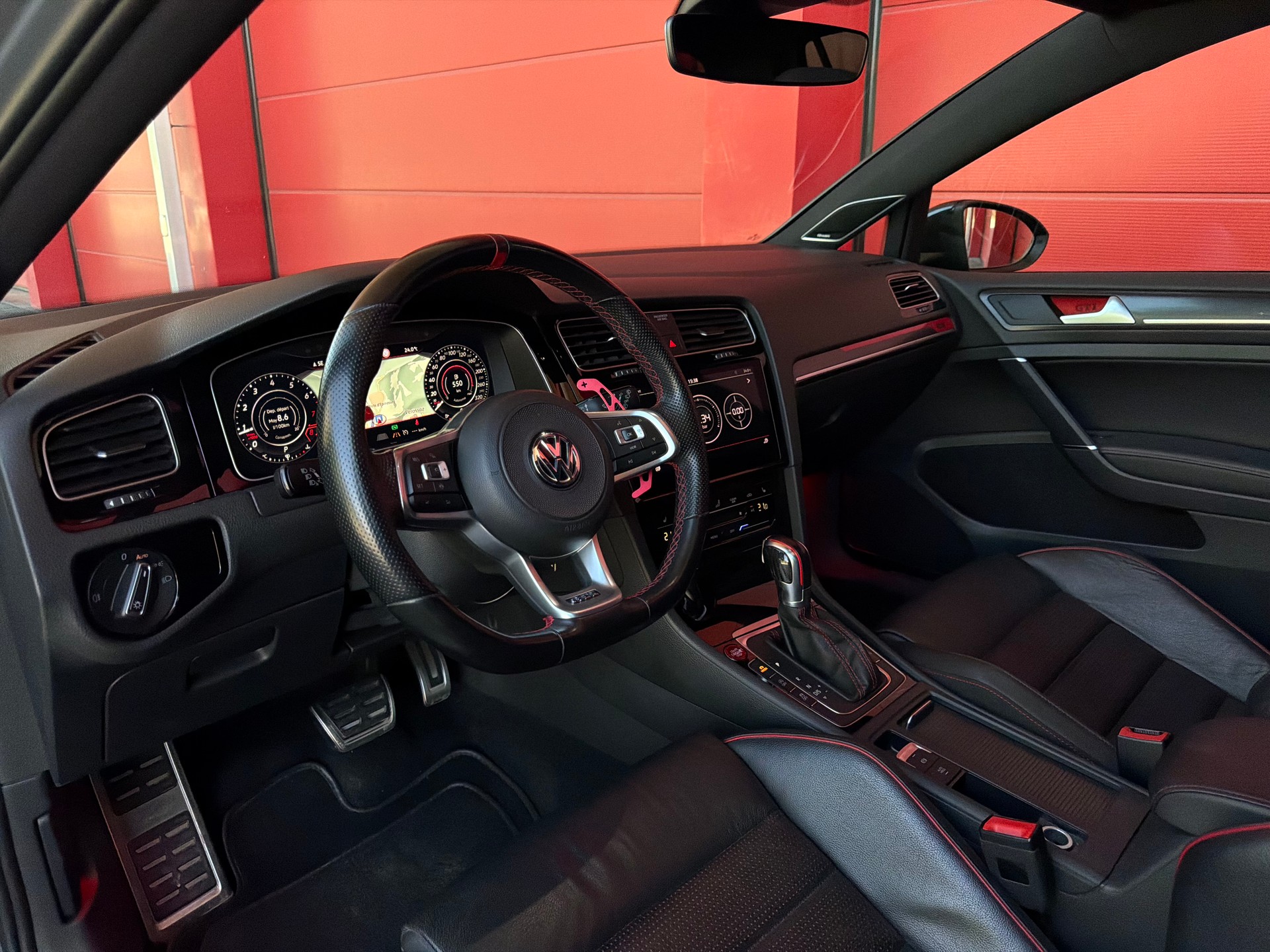 VW Golf 2.0 TSI GTI TCR DSG-image-7