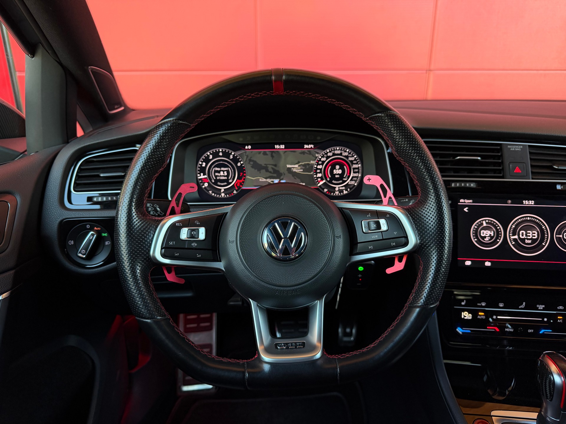 VW Golf 2.0 TSI GTI TCR DSG-image-9