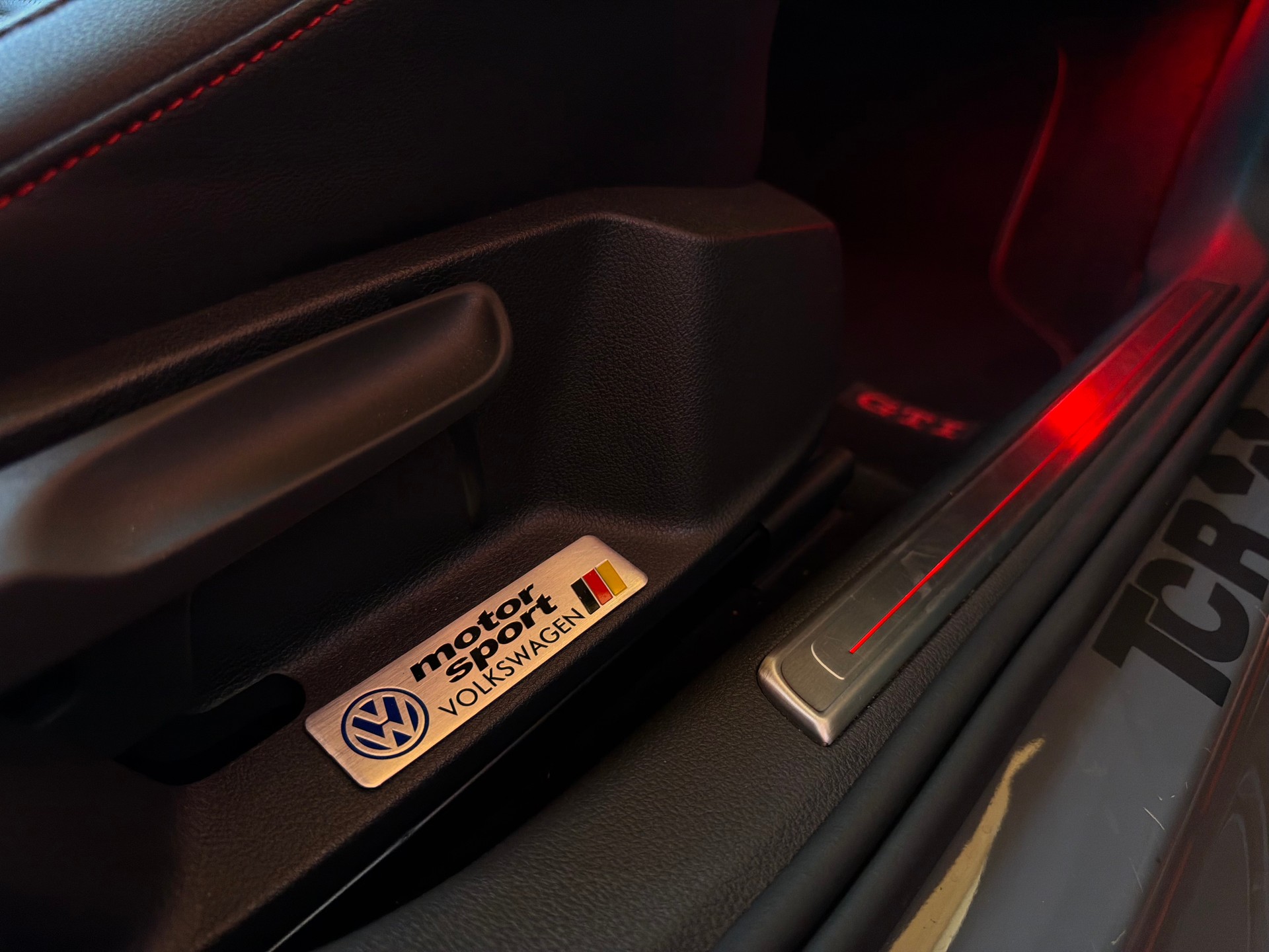 VW Golf 2.0 TSI GTI TCR DSG-image-13