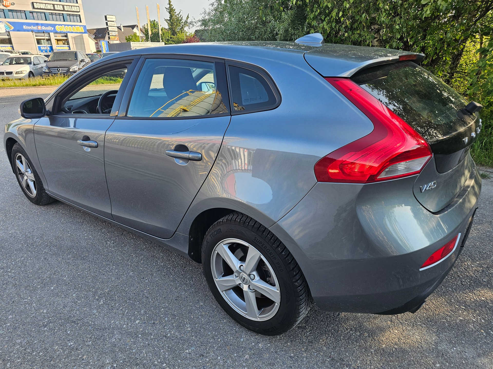 VOLVO V40 D3 Inscription Geartronic-image-4