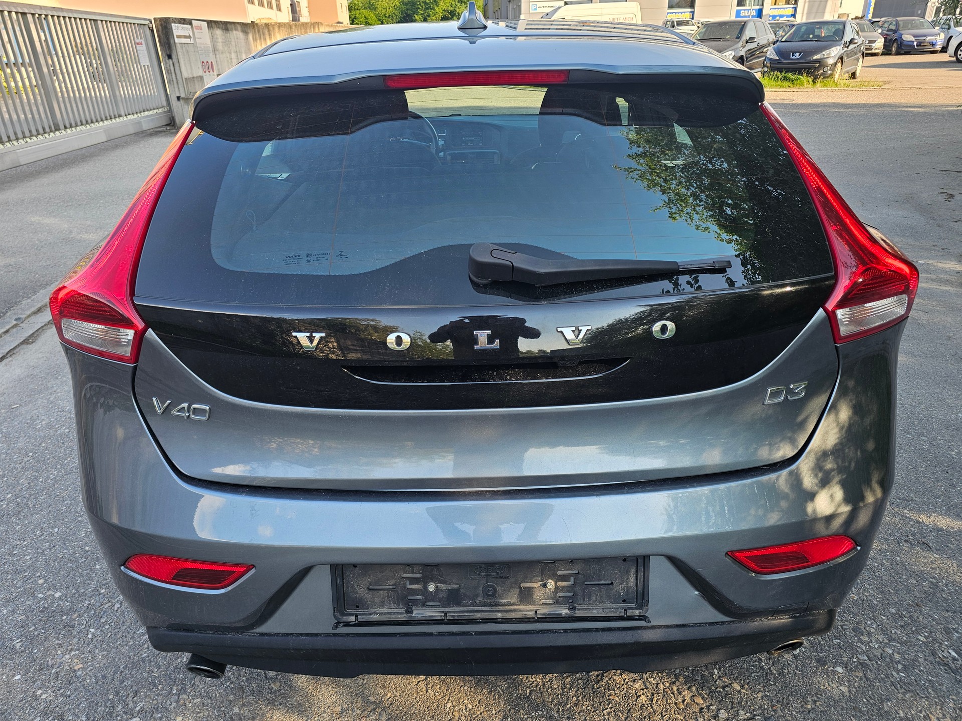 VOLVO V40 D3 Inscription Geartronic-image-5