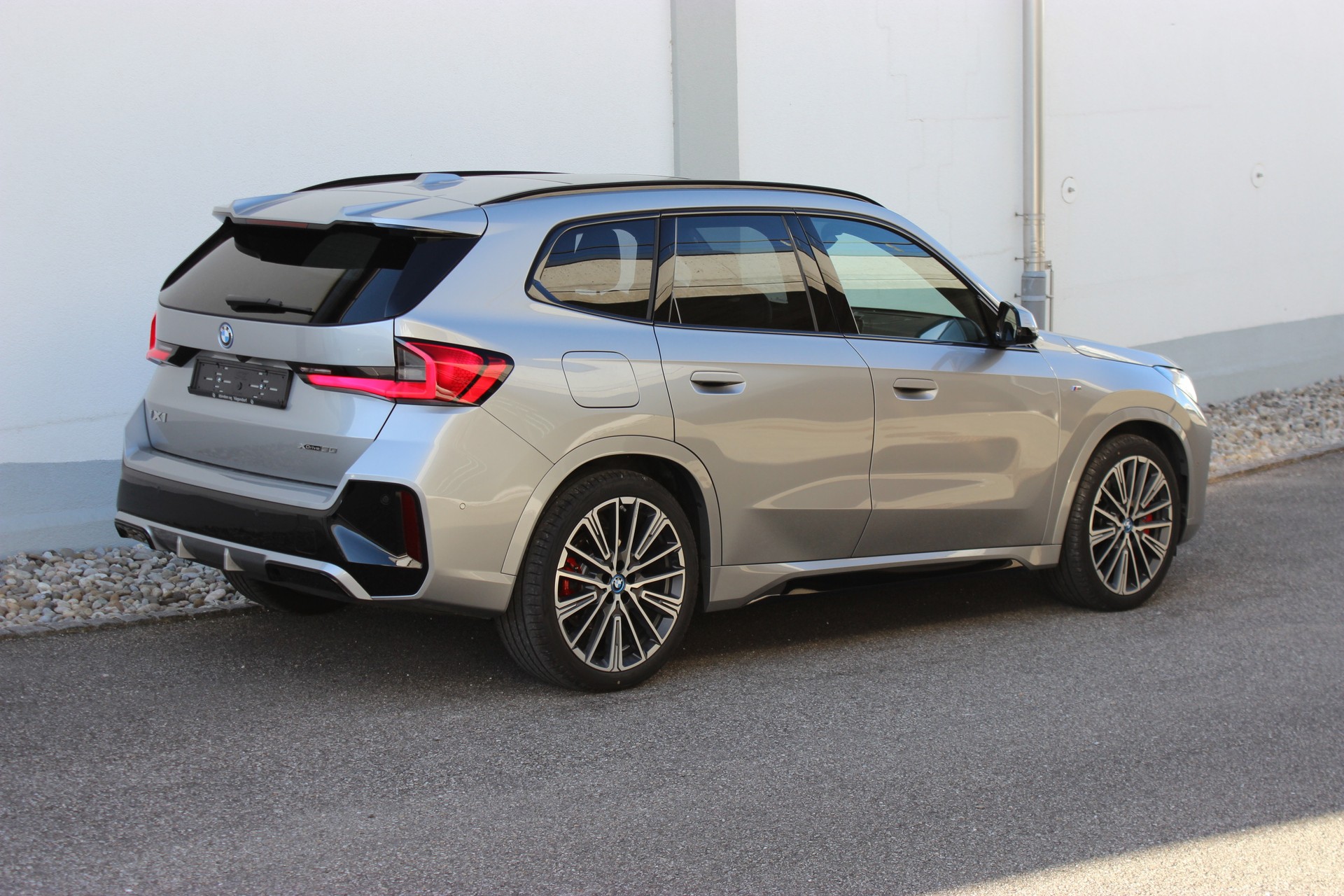 BMW iX1 xDrive 30 M Sport Pro *0.9%-LEASINGAKTION*-image-9
