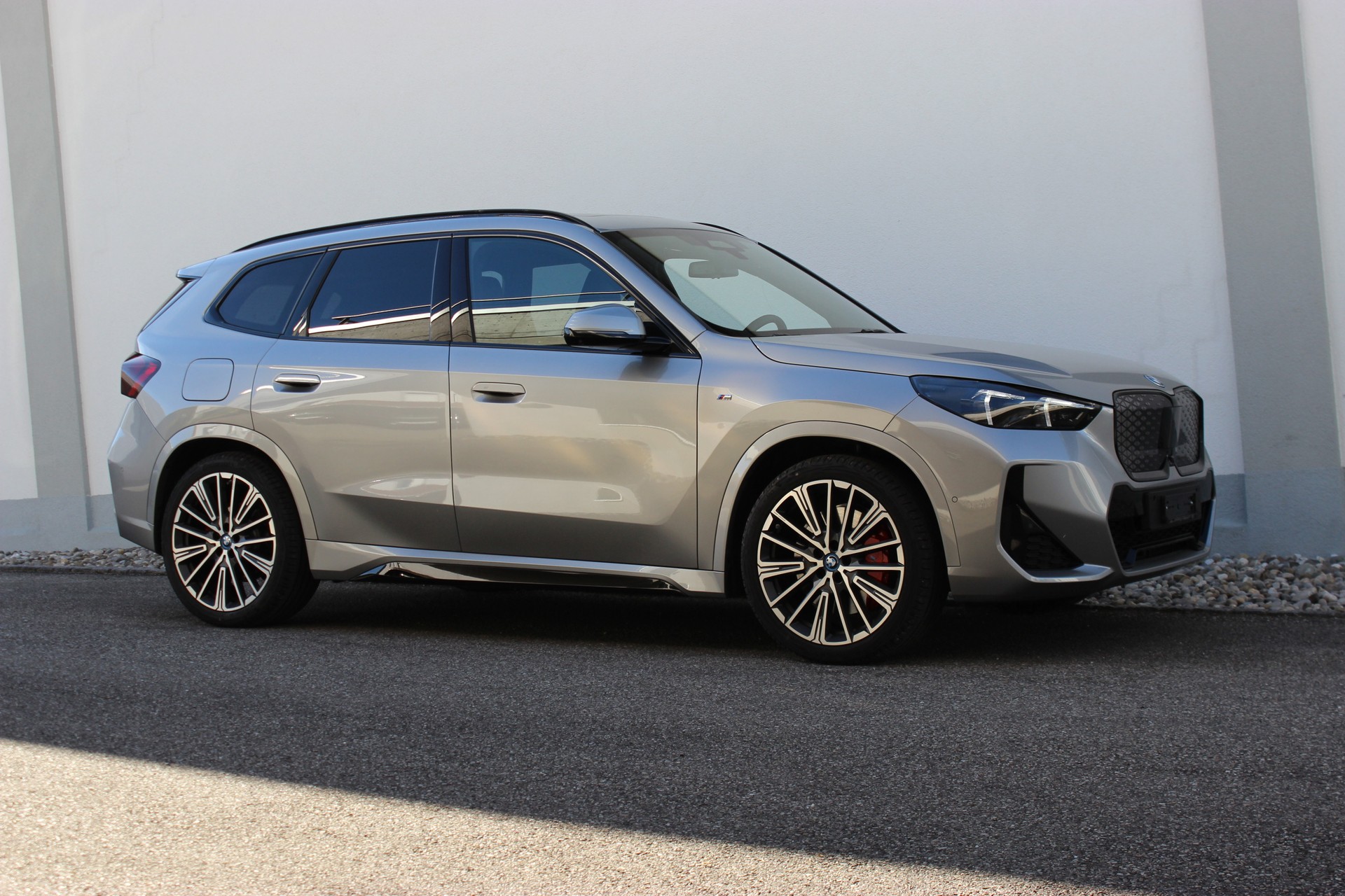 BMW iX1 xDrive 30 M Sport Pro *0.9%-LEASINGAKTION*-image-4