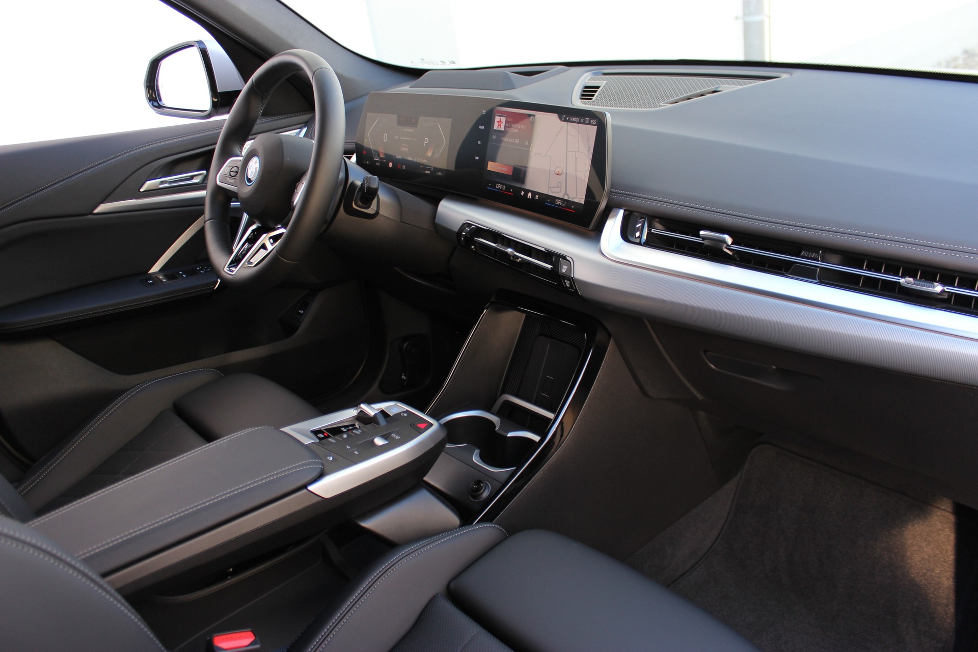BMW iX1 xDrive 30 M Sport Pro *0.9%-LEASINGAKTION*-image-13