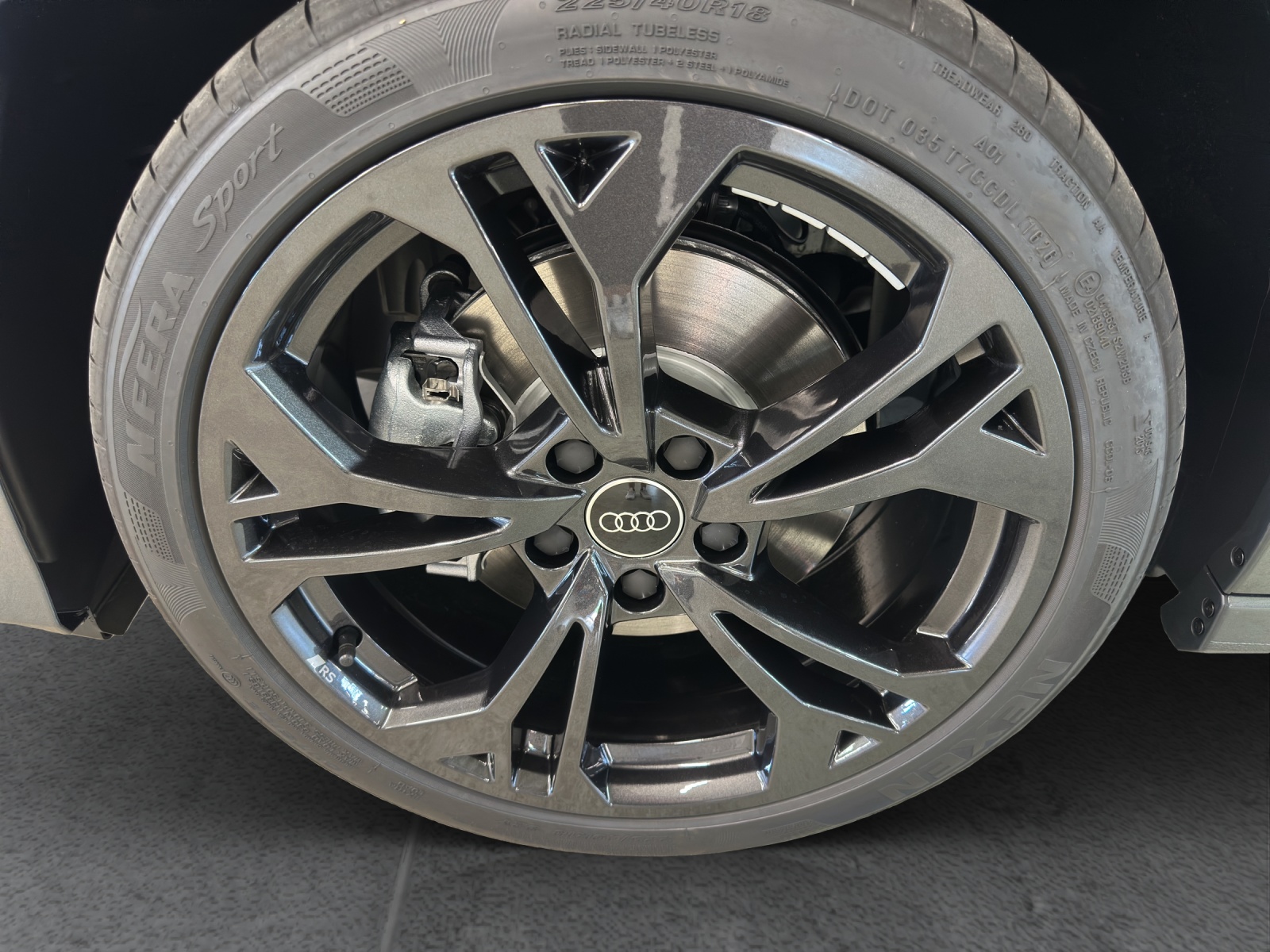 AUDI A3 Sportback TFSI 150 kW quattro S line S tronic-image-8