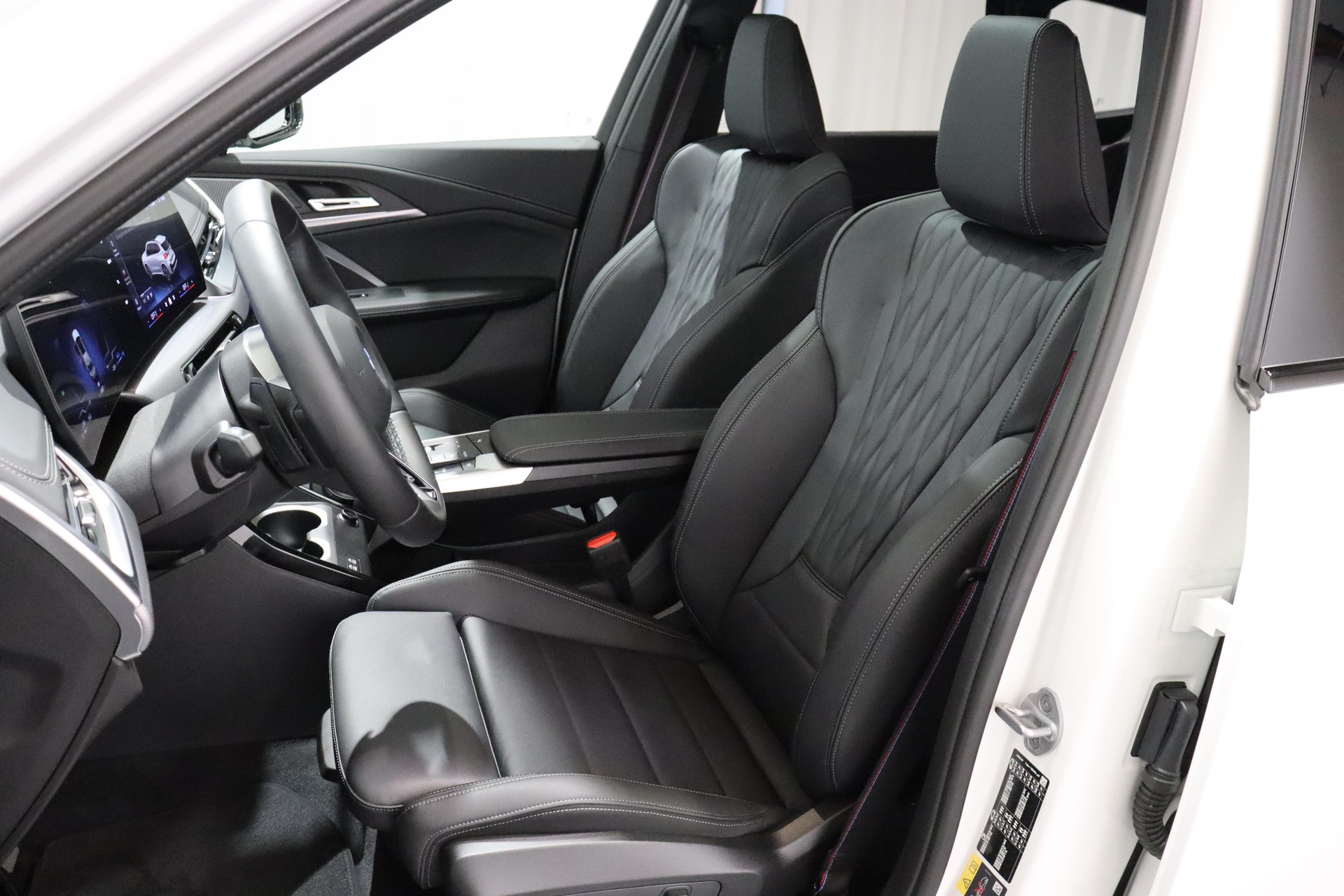BMW X1 30e xDrive paddles-image-7