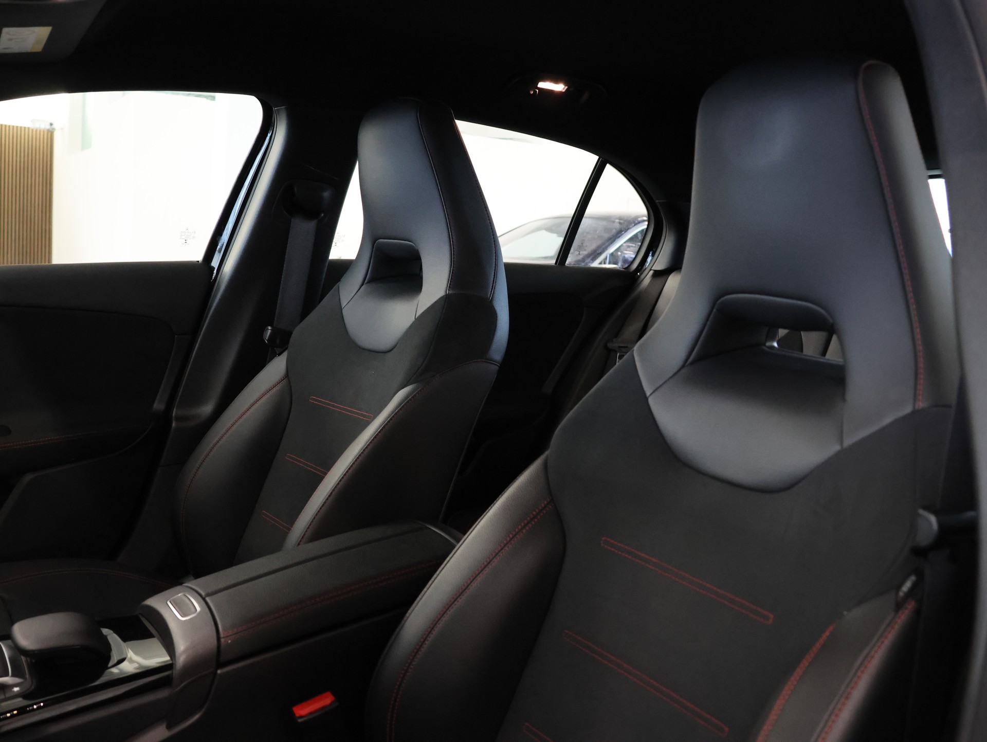 MERCEDES-BENZ A 180 d AMG Line *Rückfahrkamera* *Sitzheizung* *Command Touch*-image-15
