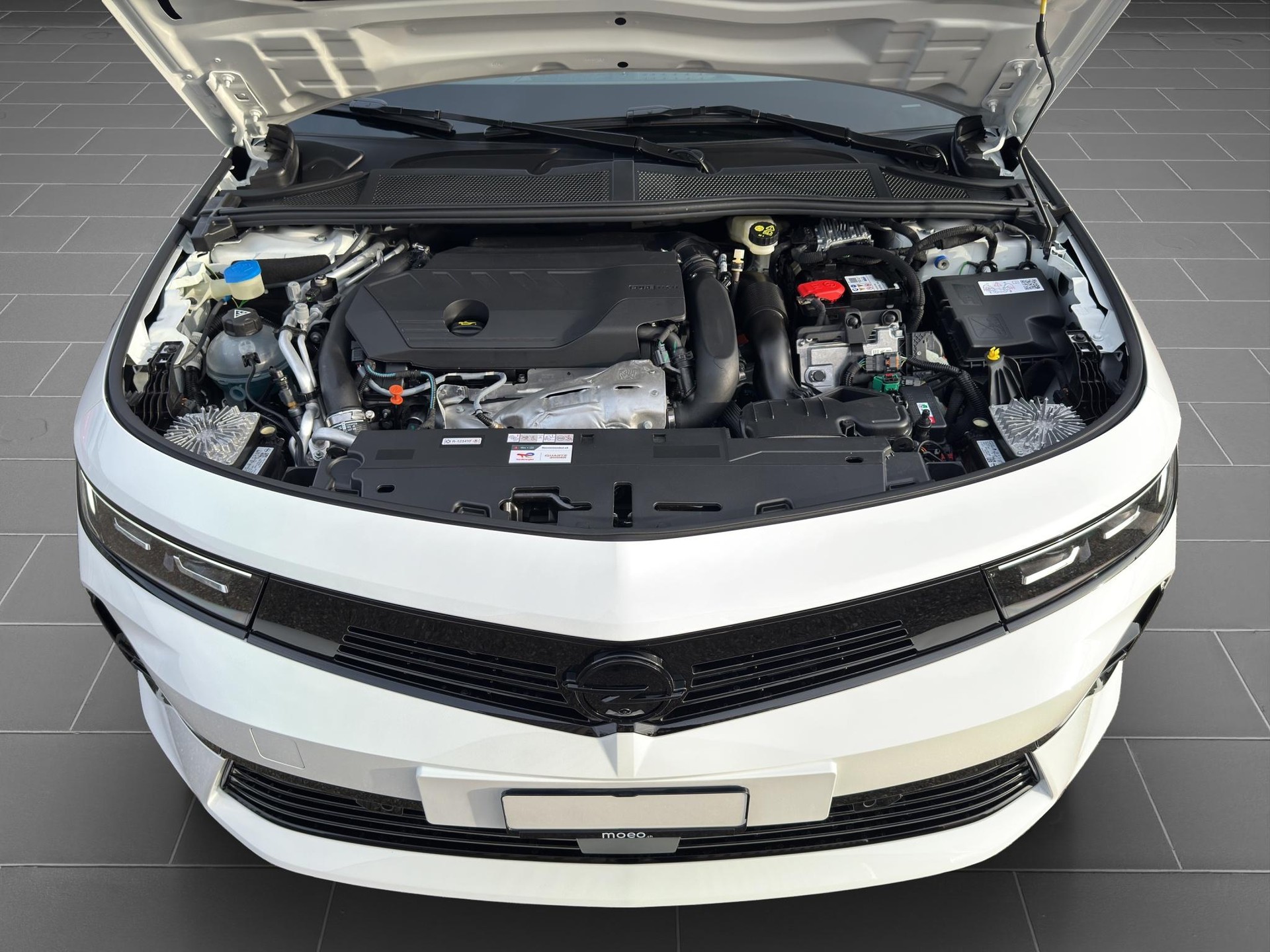 OPEL Astra Sports Tourer 1.6 T PHEV 180 GS-image-16
