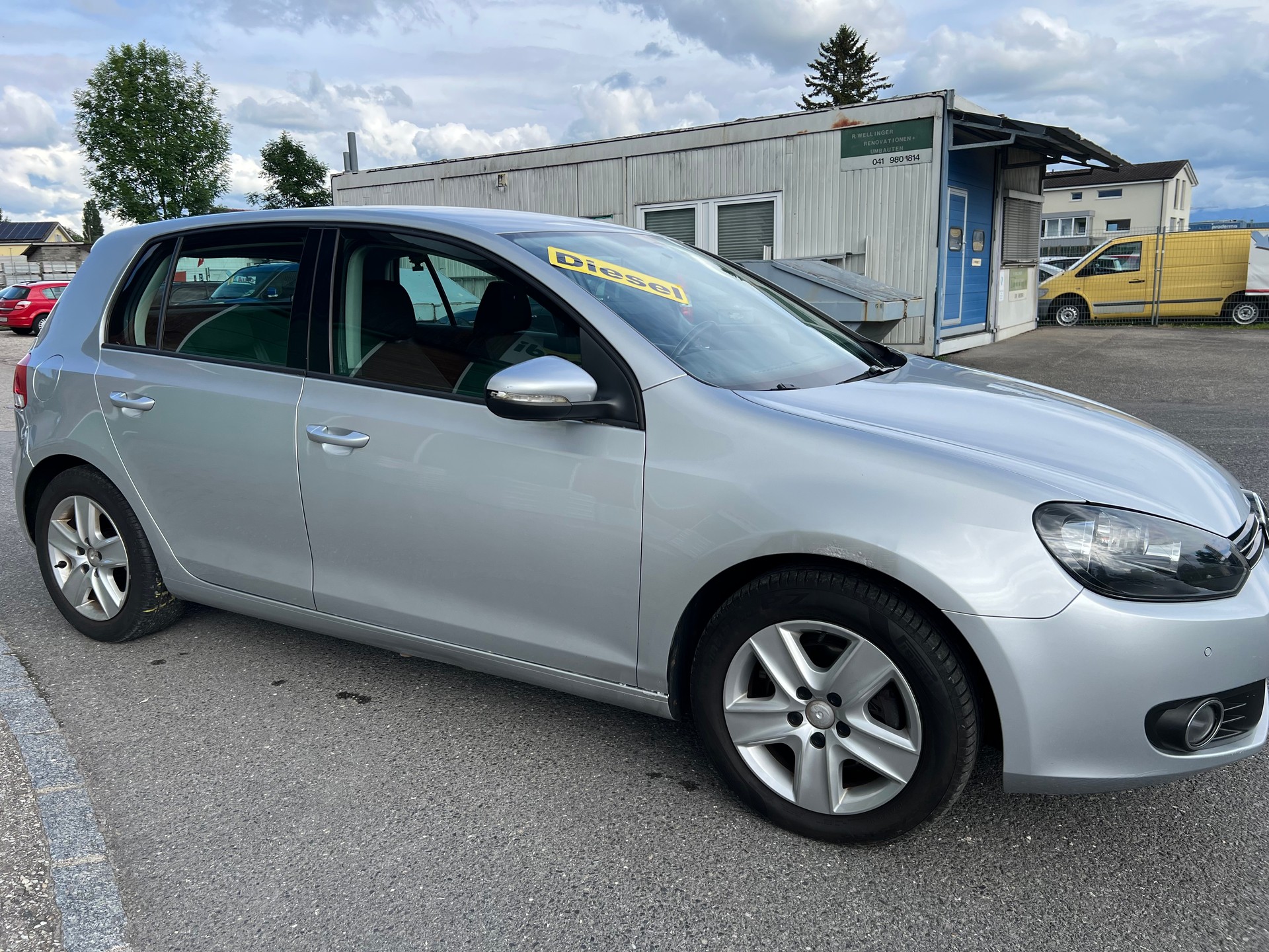 VW Golf 2.0 TDI Highline-image-2