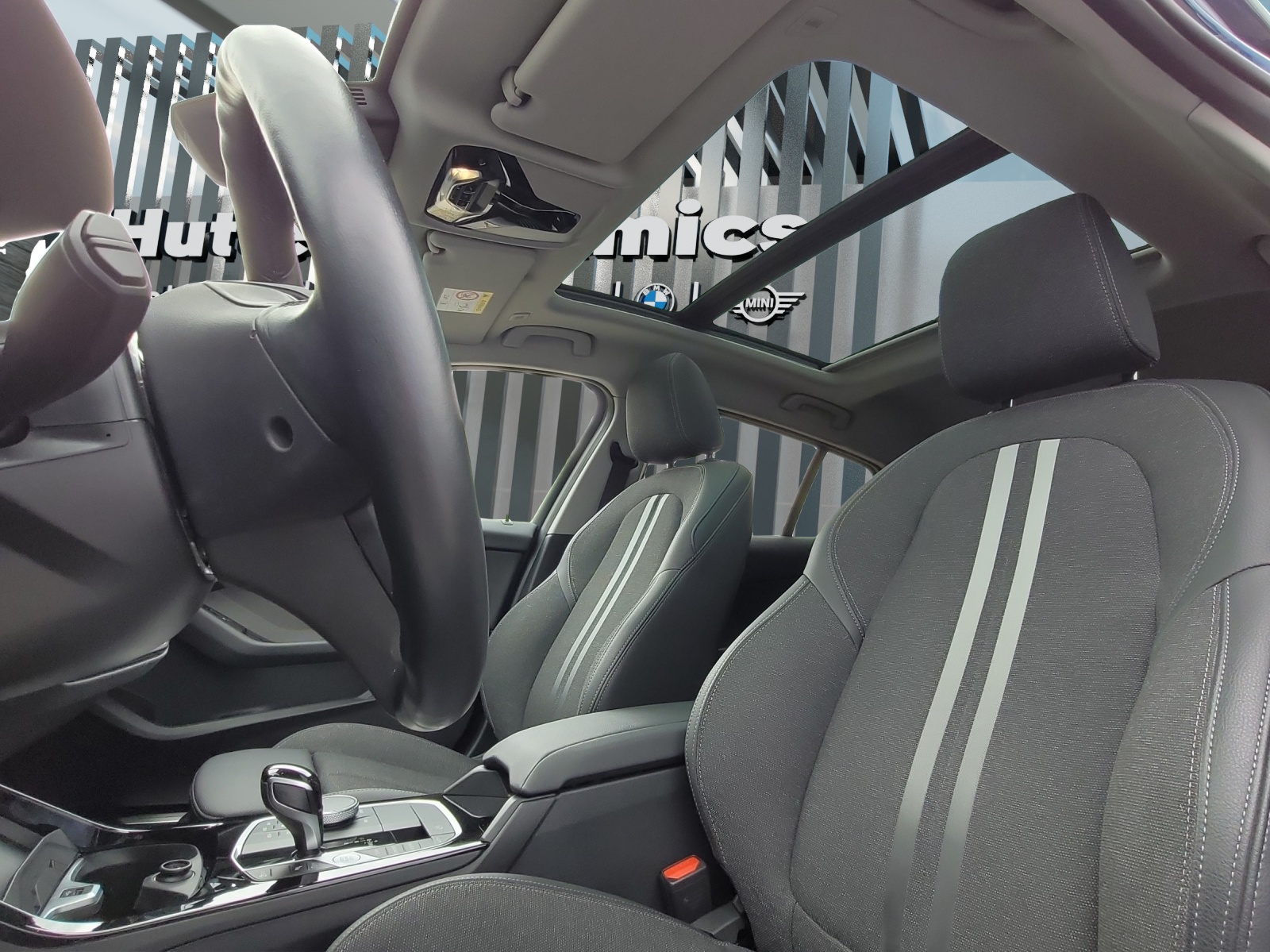 BMW 120d xDrive Modell Sport Line-image-19