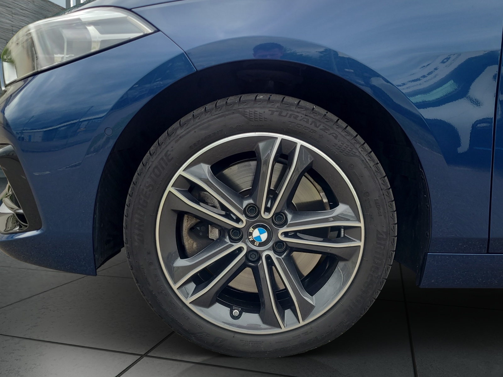 BMW 120d xDrive Modell Sport Line-image-8
