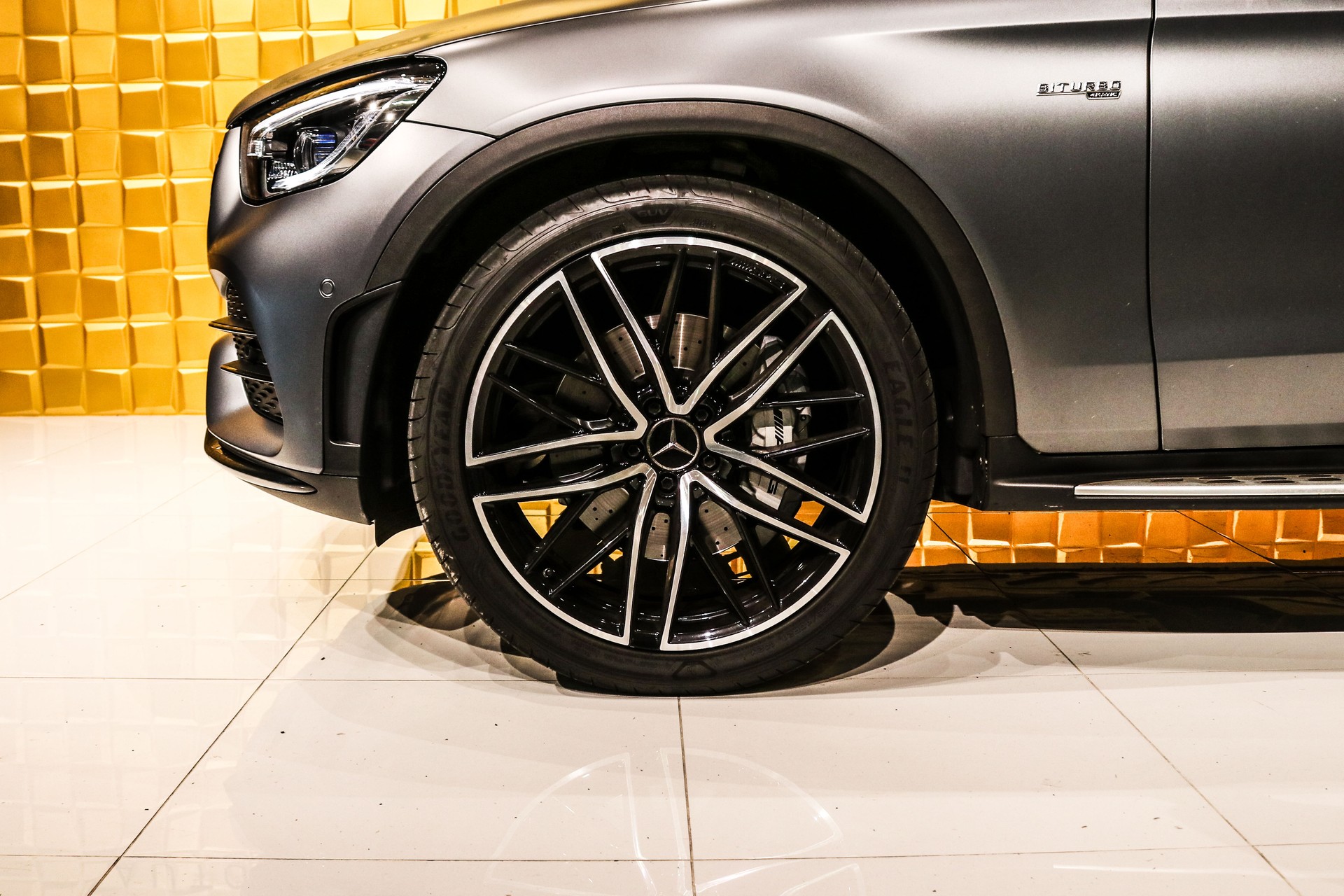 MERCEDES-BENZ GLC 43 AMG 4Matic 9G-Tronic-image-9