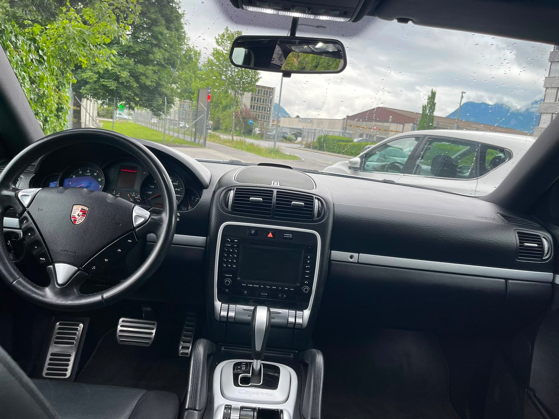 PORSCHE Cayenne-image-8