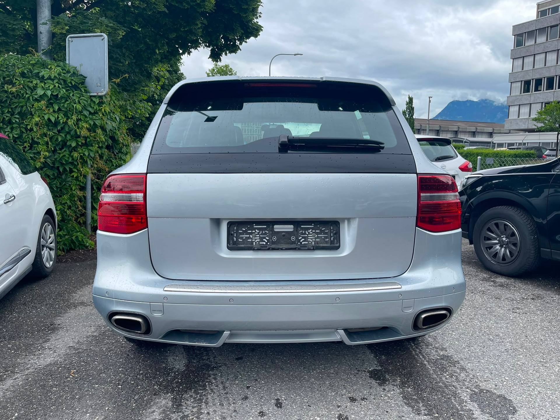 PORSCHE Cayenne-image-3
