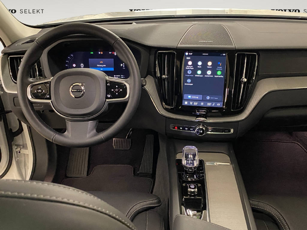 VOLVO XC60 2.0 T6 TE XCENTRIC eAWD-image-9