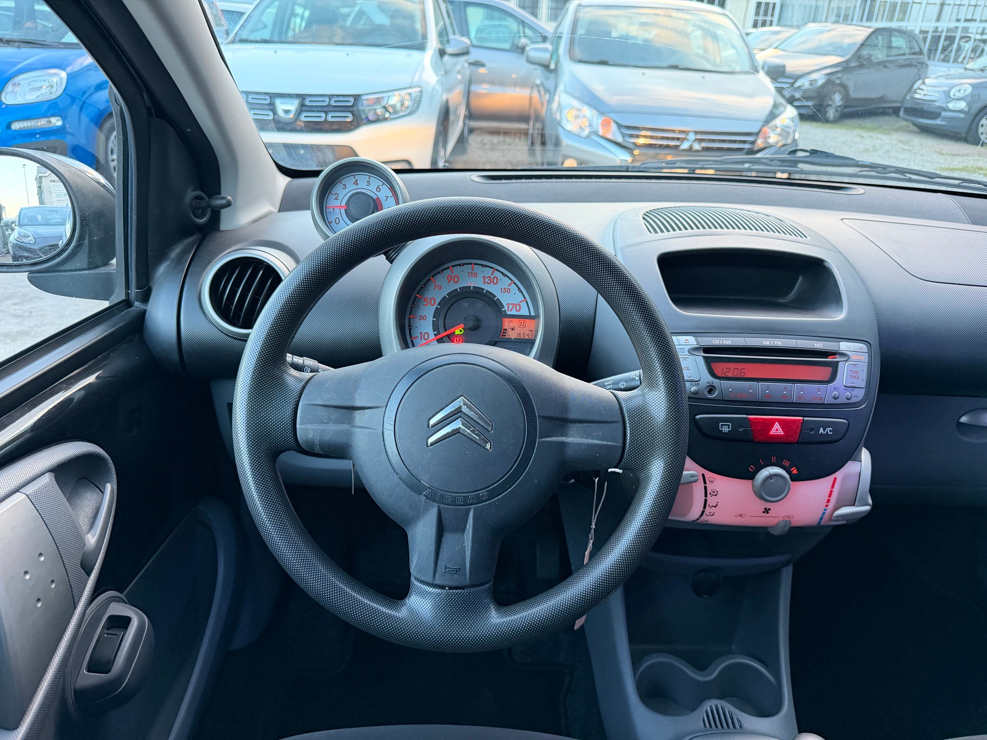 CITROEN C1 1.0i Edition-image-13