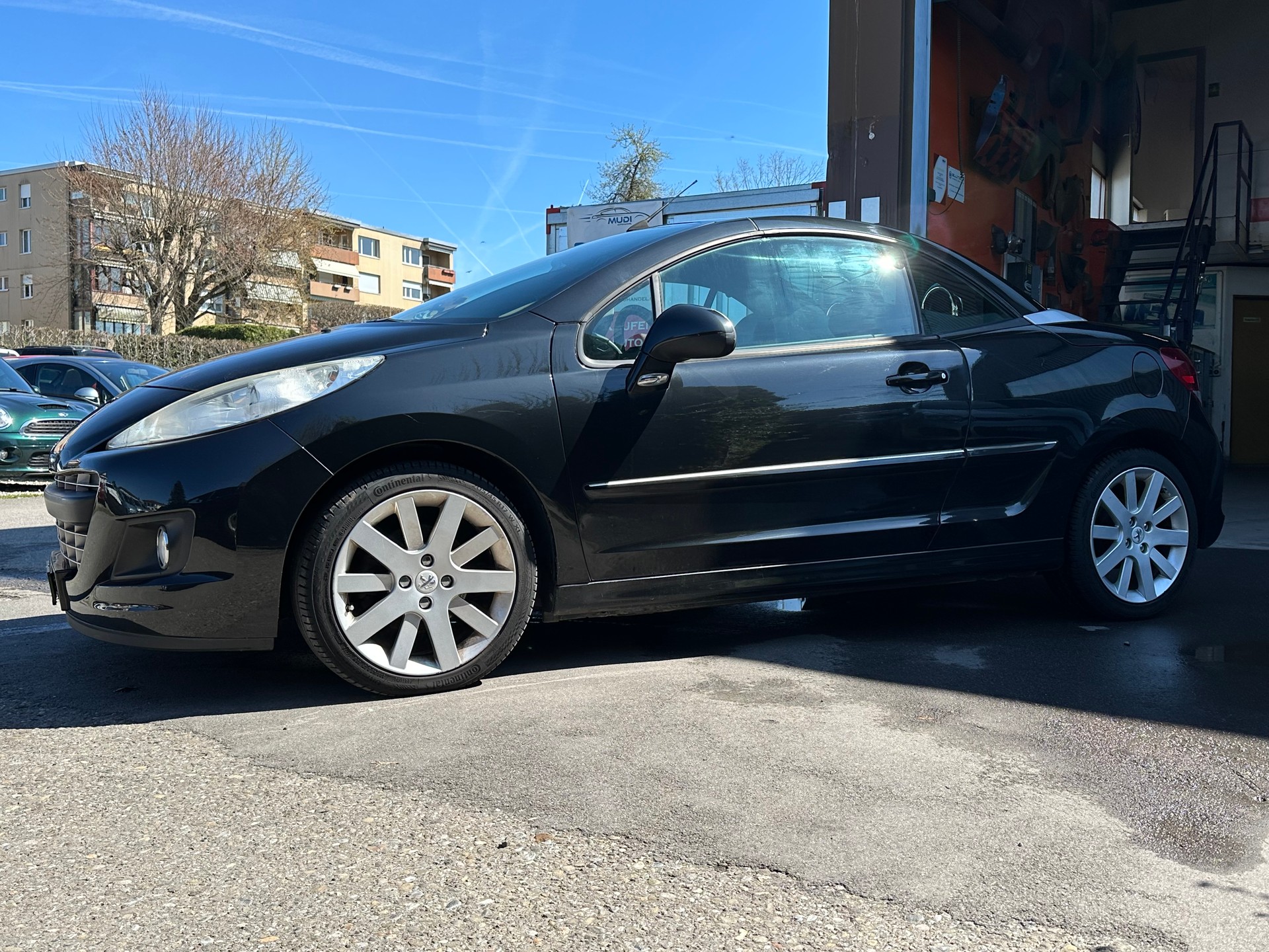 PEUGEOT 207 CC 1.6 16V Turbo Sport-image-5
