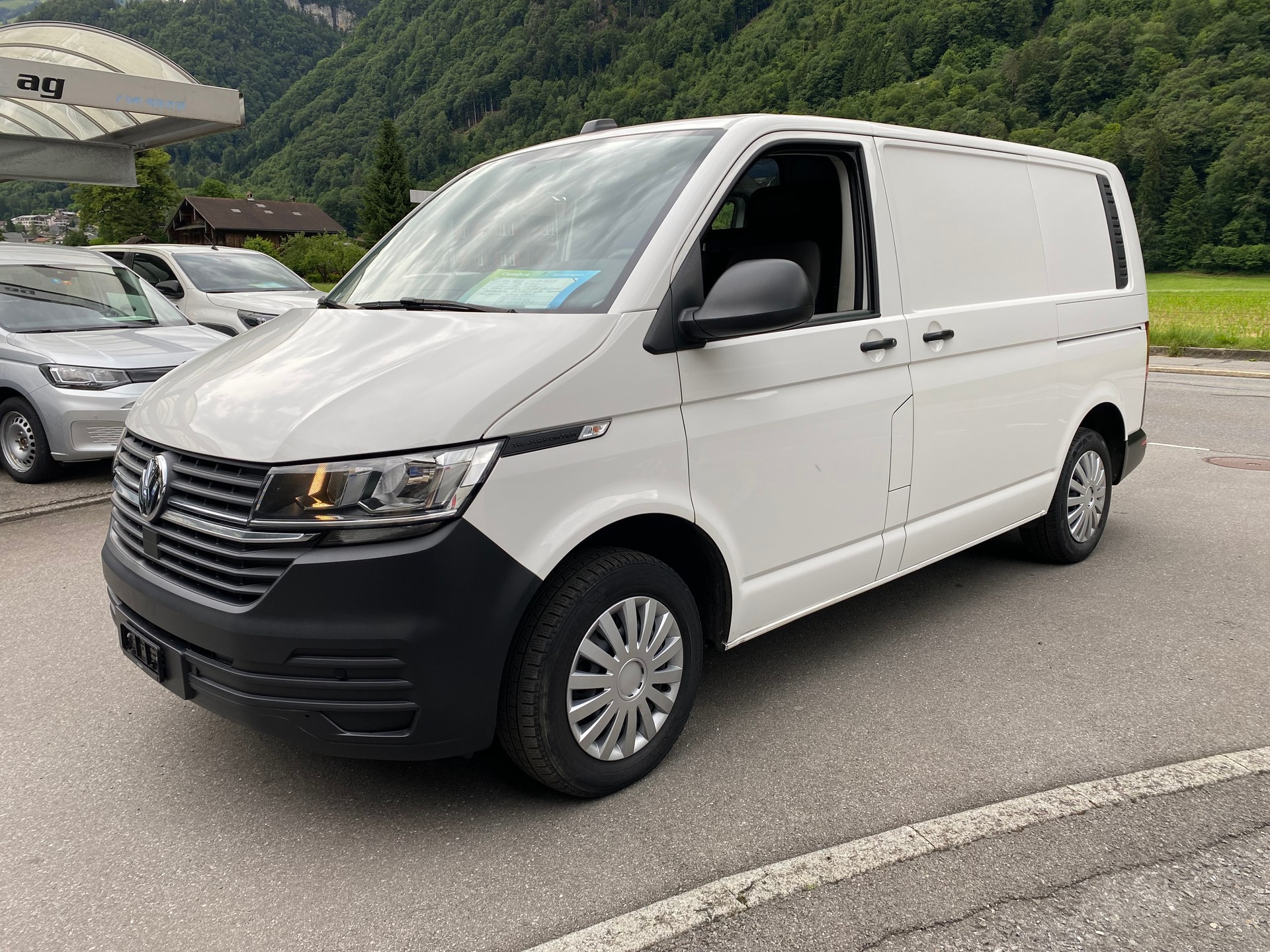 VW T6.1 2.0 TDI 4Motion-image-1