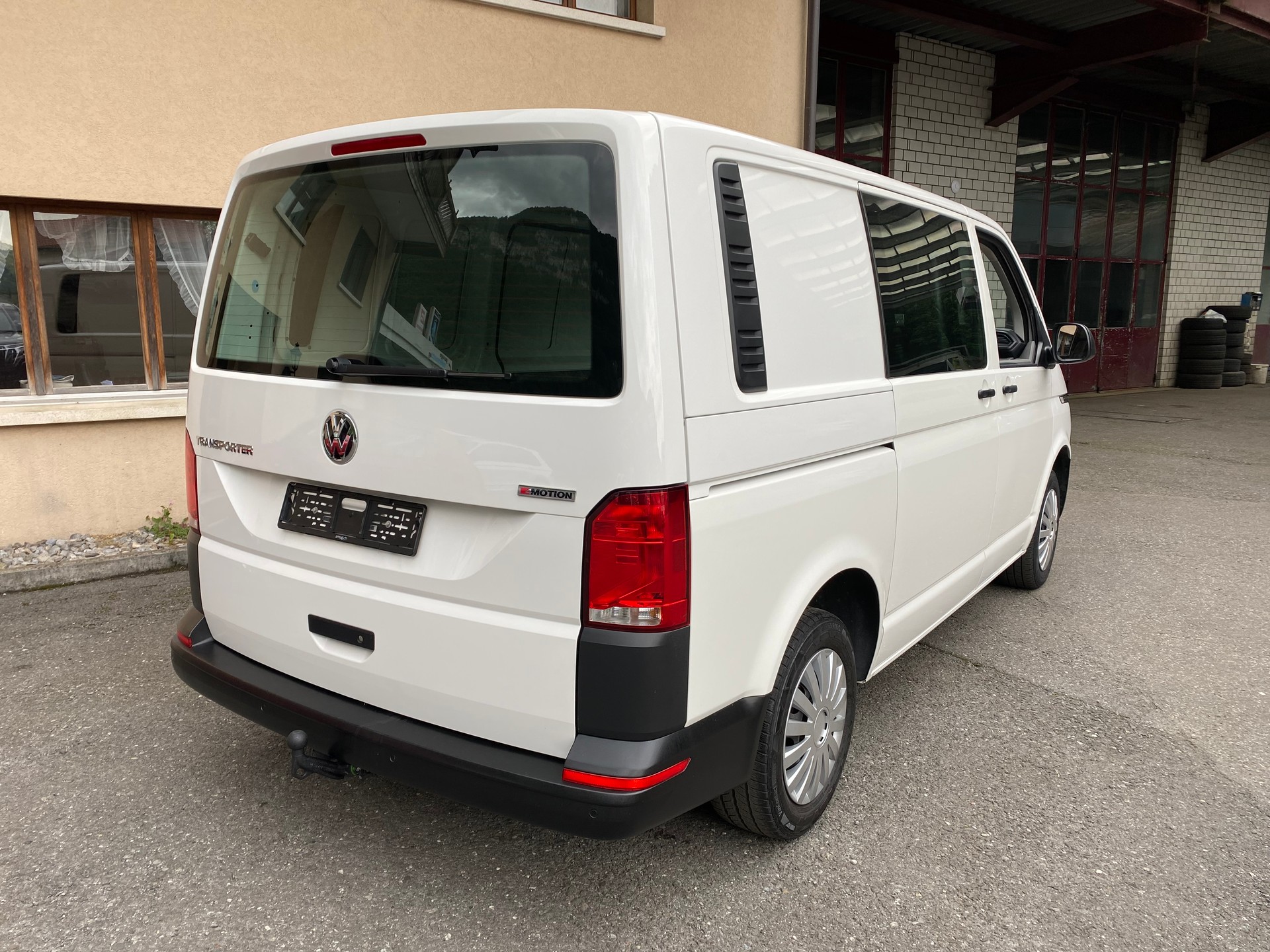 VW T6.1 2.0 TDI 4Motion-image-6