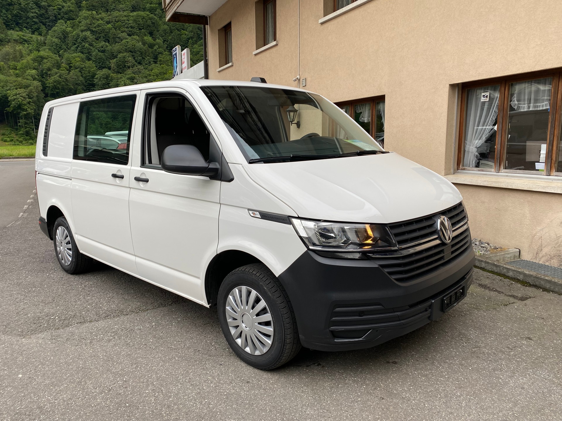 VW T6.1 2.0 TDI 4Motion-image-8