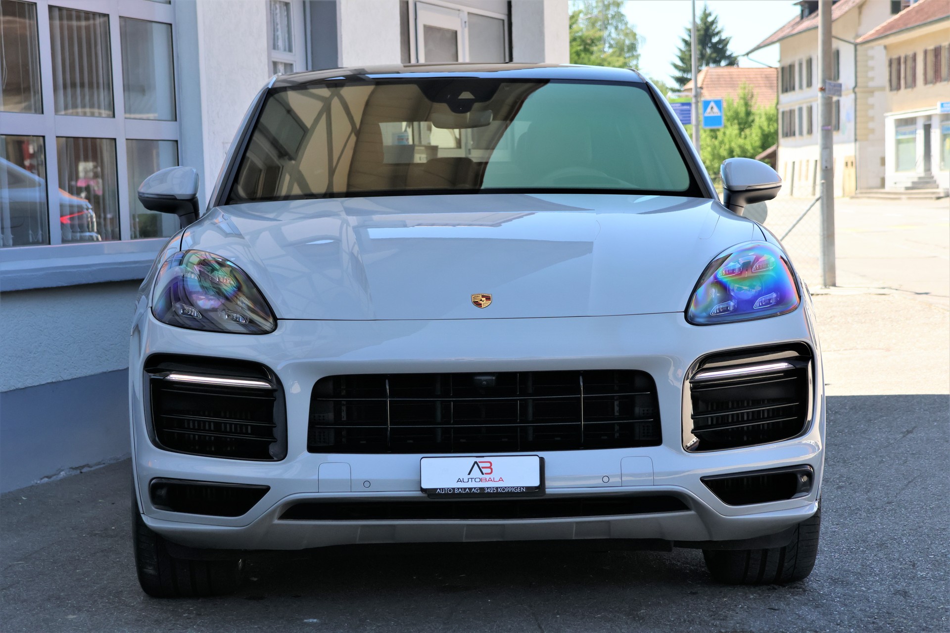 PORSCHE Cayenne Coupé E-Hybrid (CH) *KREIDE*-image-1