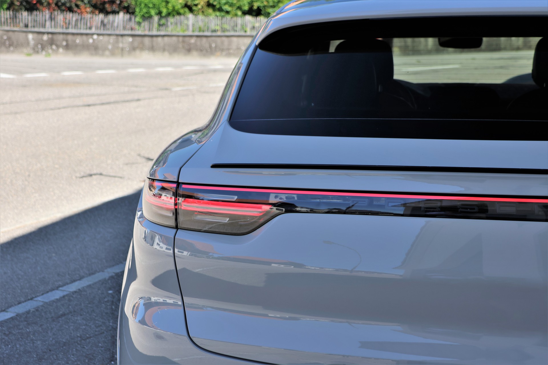 PORSCHE Cayenne Coupé E-Hybrid (CH) *KREIDE*-image-5