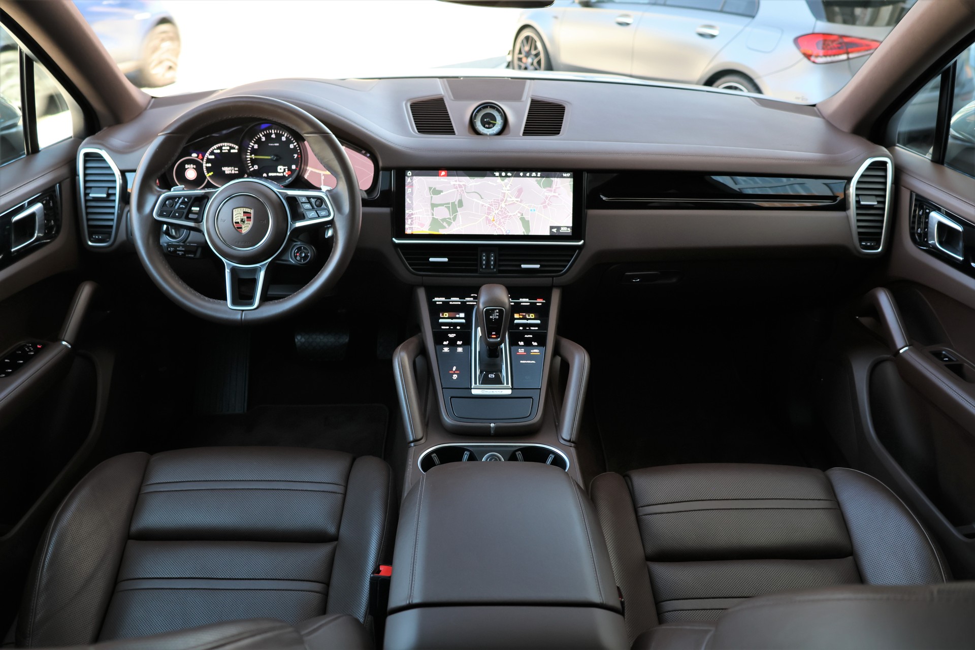 PORSCHE Cayenne Coupé E-Hybrid (CH) *KREIDE*-image-16