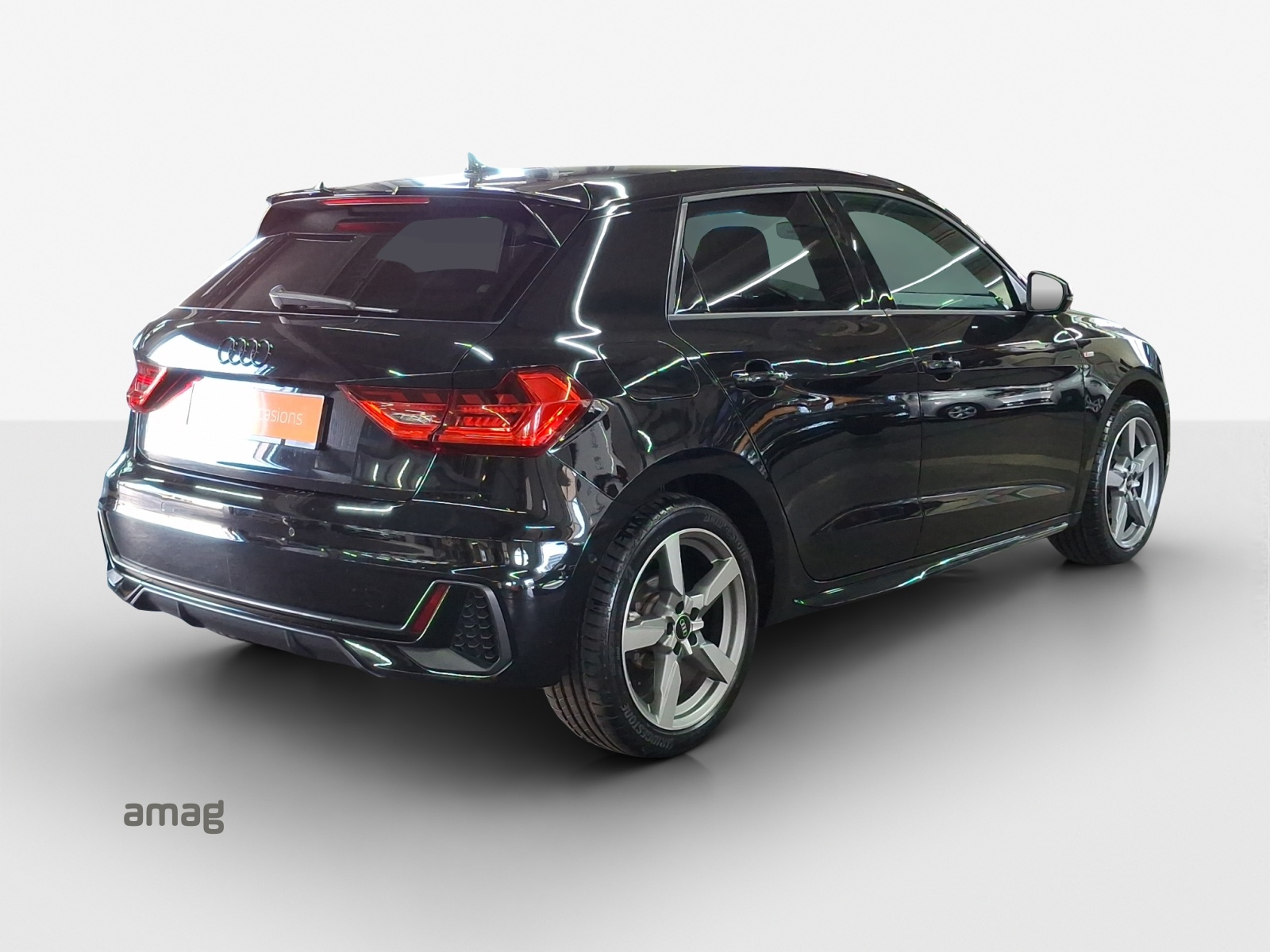 AUDI A1 Sportback 30 TFSI S Line Attraction S-tronic-image-4