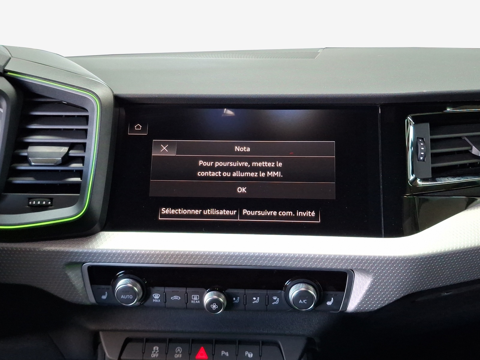AUDI A1 Sportback 30 TFSI S Line Attraction S-tronic-image-10