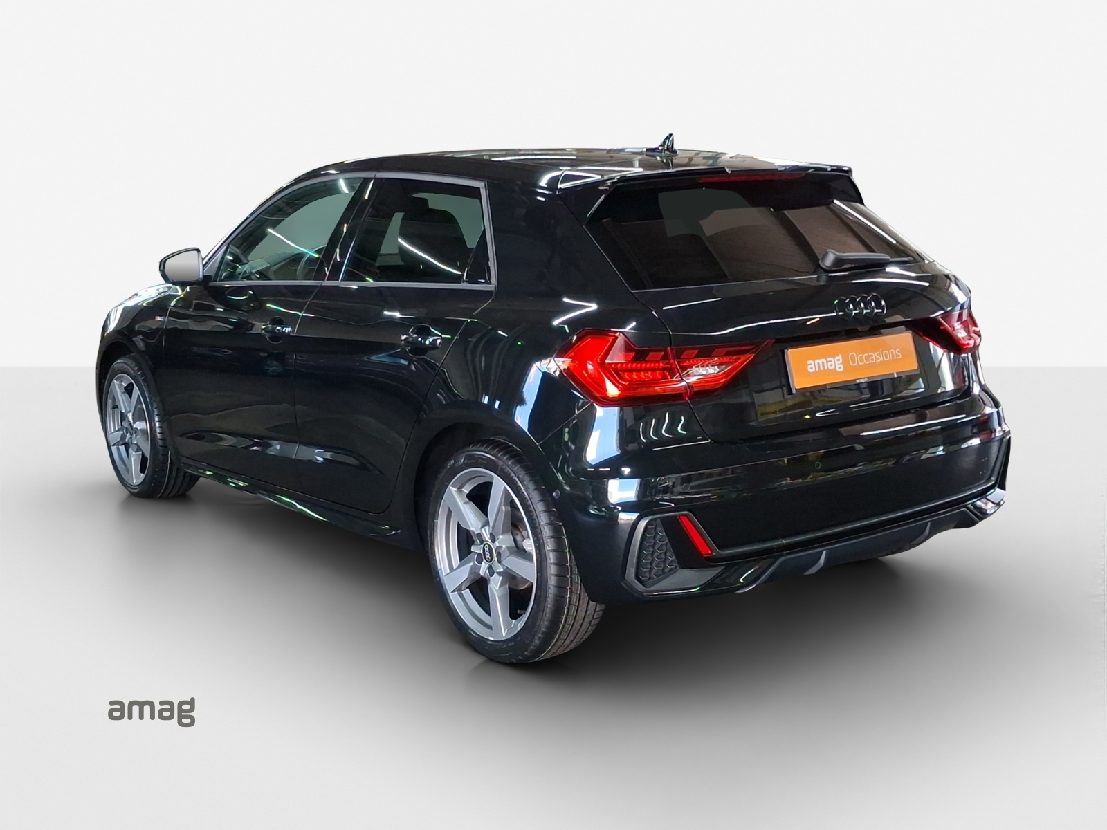 AUDI A1 Sportback 30 TFSI S Line Attraction S-tronic-image-2