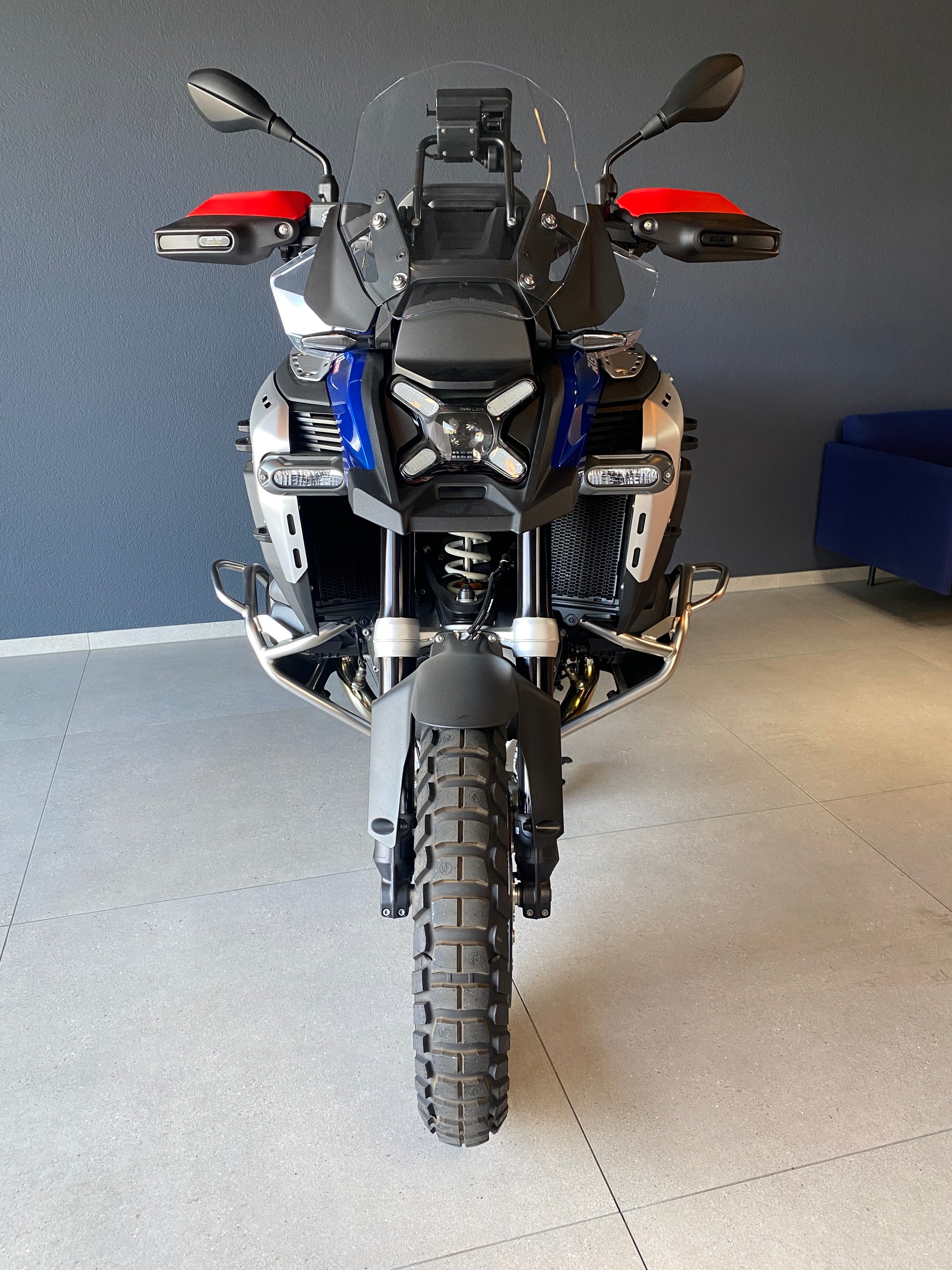 BMW R 1300 GS Adventure-showroom-element-2