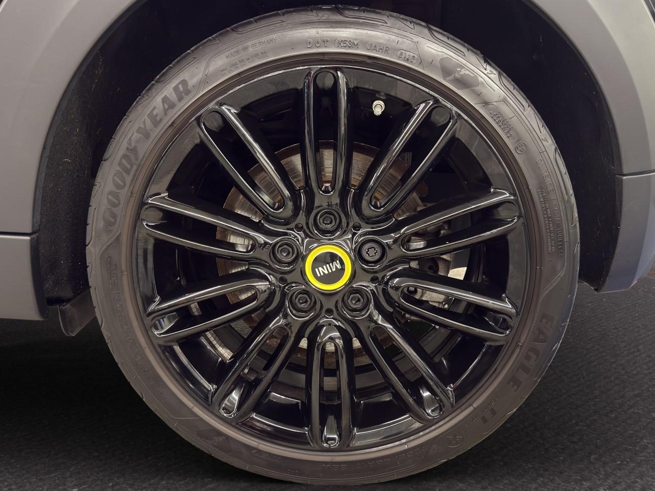 MINI F56 Cooper SE-image-9