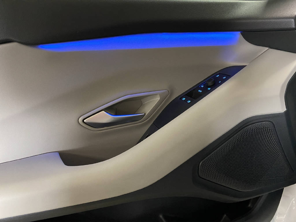 FORD Explorer Extended Range Premium AWD-image-11