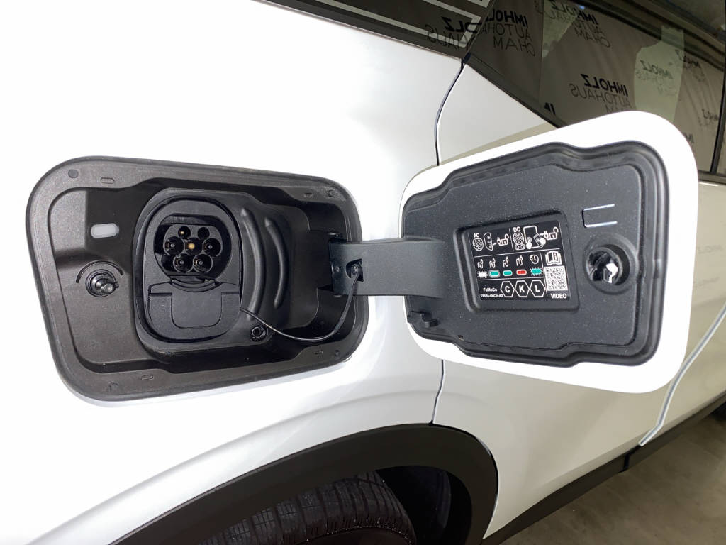 FORD Explorer Extended Range Premium AWD-image-17