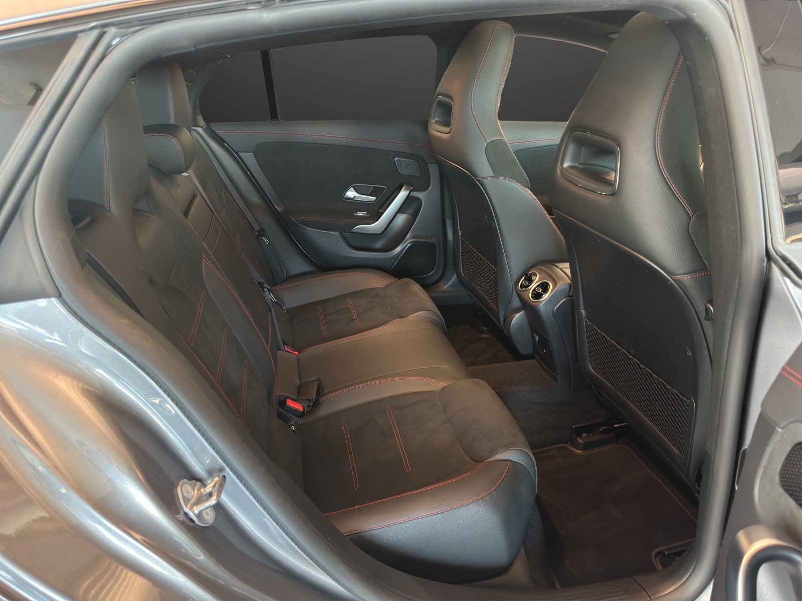 MERCEDES-BENZ CLA SB 250 AMG Line 4M 7G-image-11