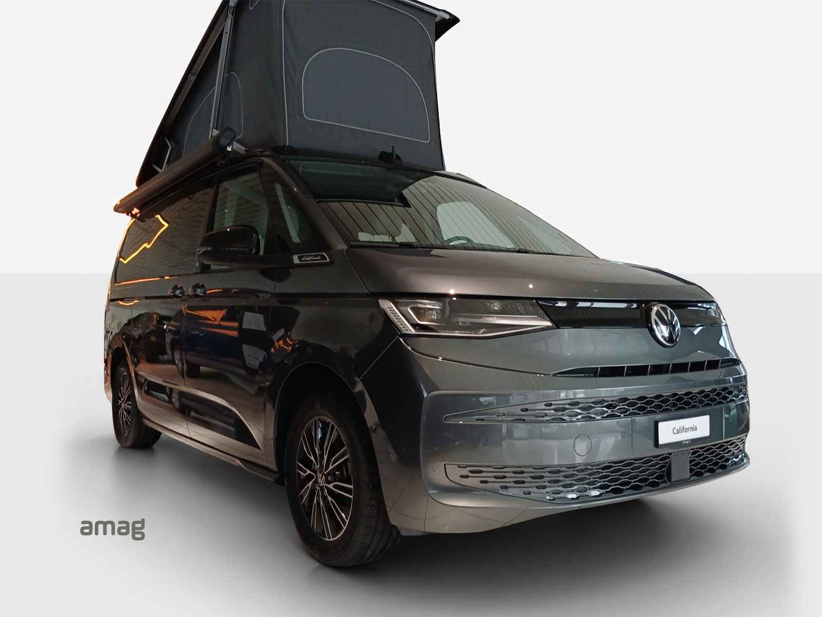 VW California 2.0 TSI Beach Tour-image-5