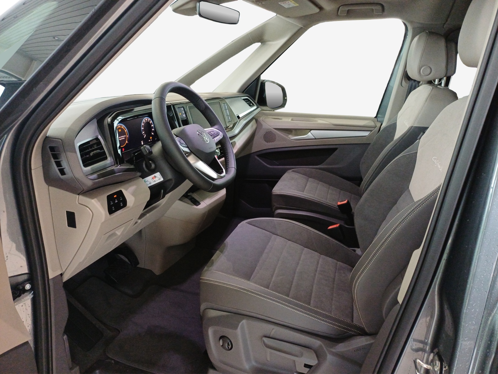 VW California 2.0 TSI Beach Tour-image-7