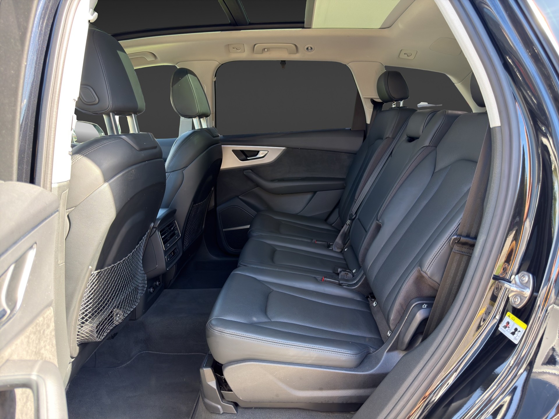 AUDI Q7 55 TFSI e quattro PHEV S line tiptronic-image-11