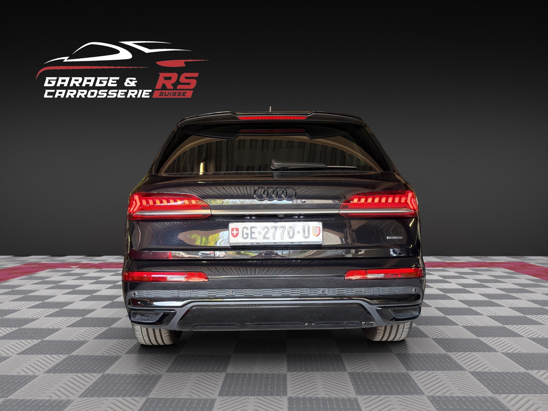 AUDI Q7 55 TFSI e quattro PHEV S line tiptronic-image-2