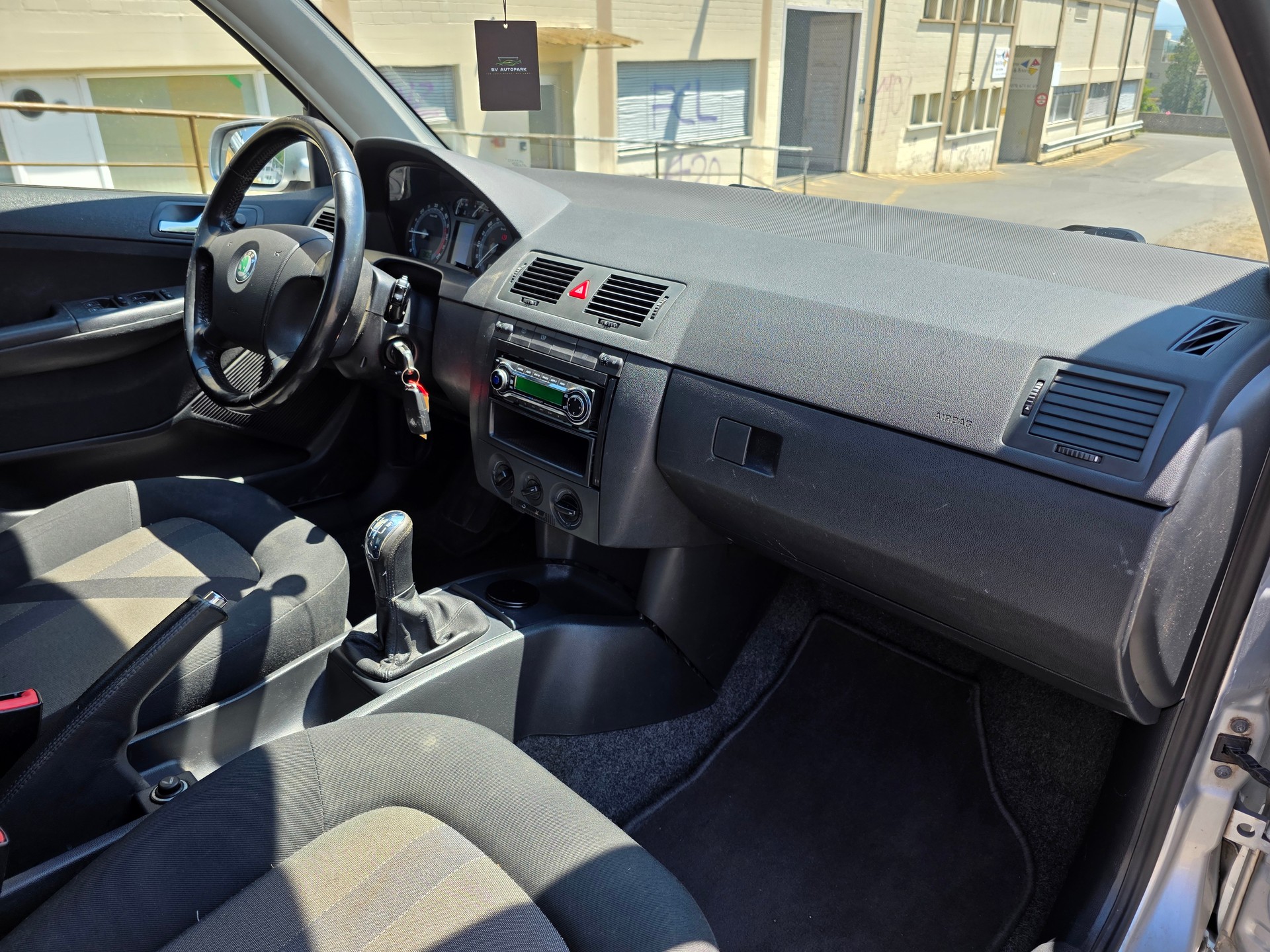 SKODA Fabia 1.9 TDI Elegance-image-7