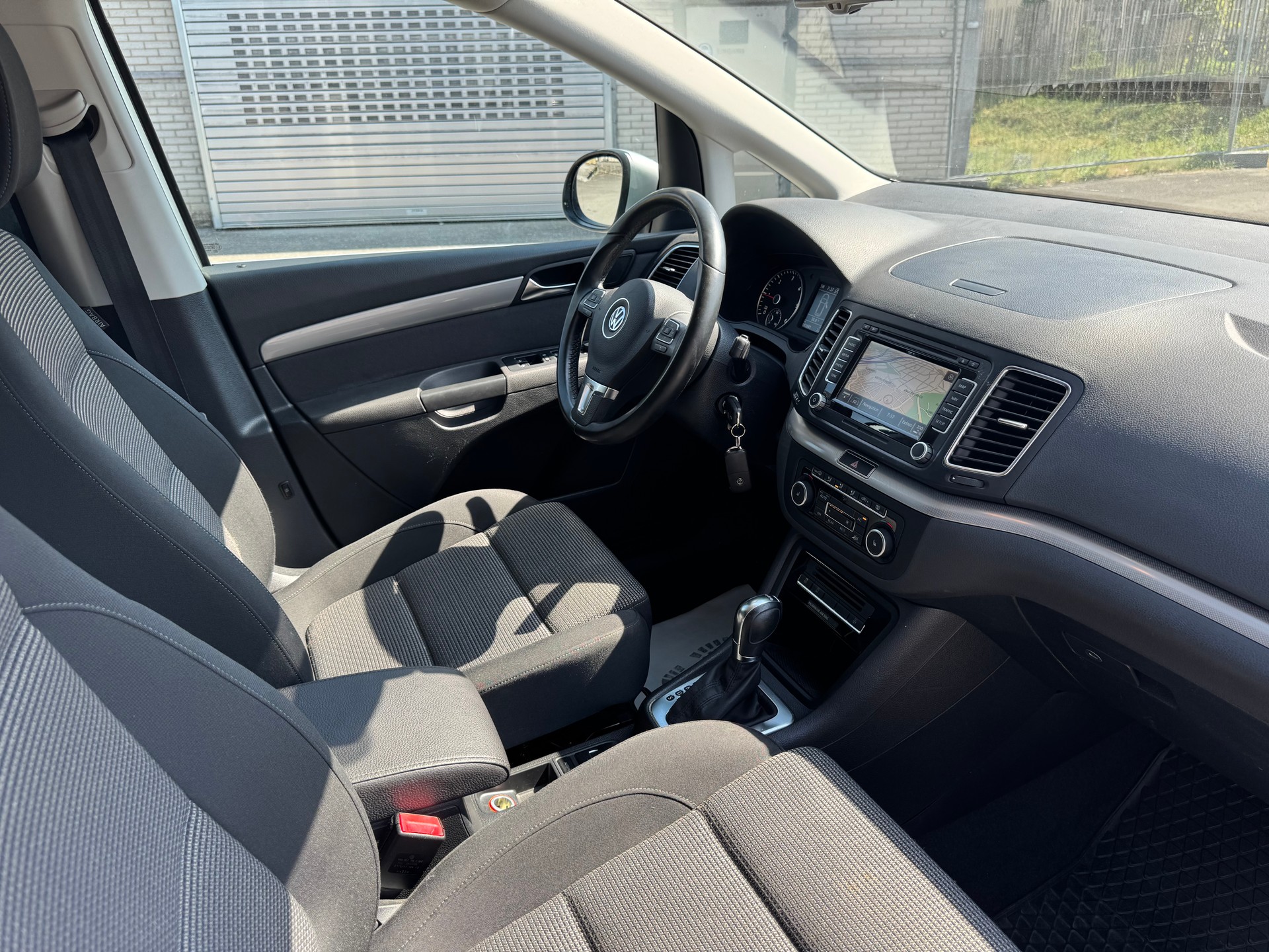 VW Sharan 2.0 TDI BMT Comfortline DSG-image-9