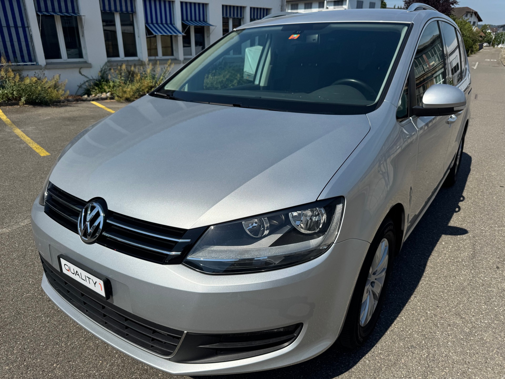 VW Sharan 2.0 TDI BMT Comfortline DSG-image-0