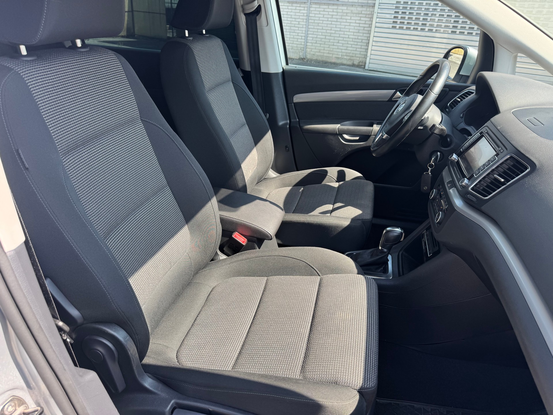 VW Sharan 2.0 TDI BMT Comfortline DSG-image-8