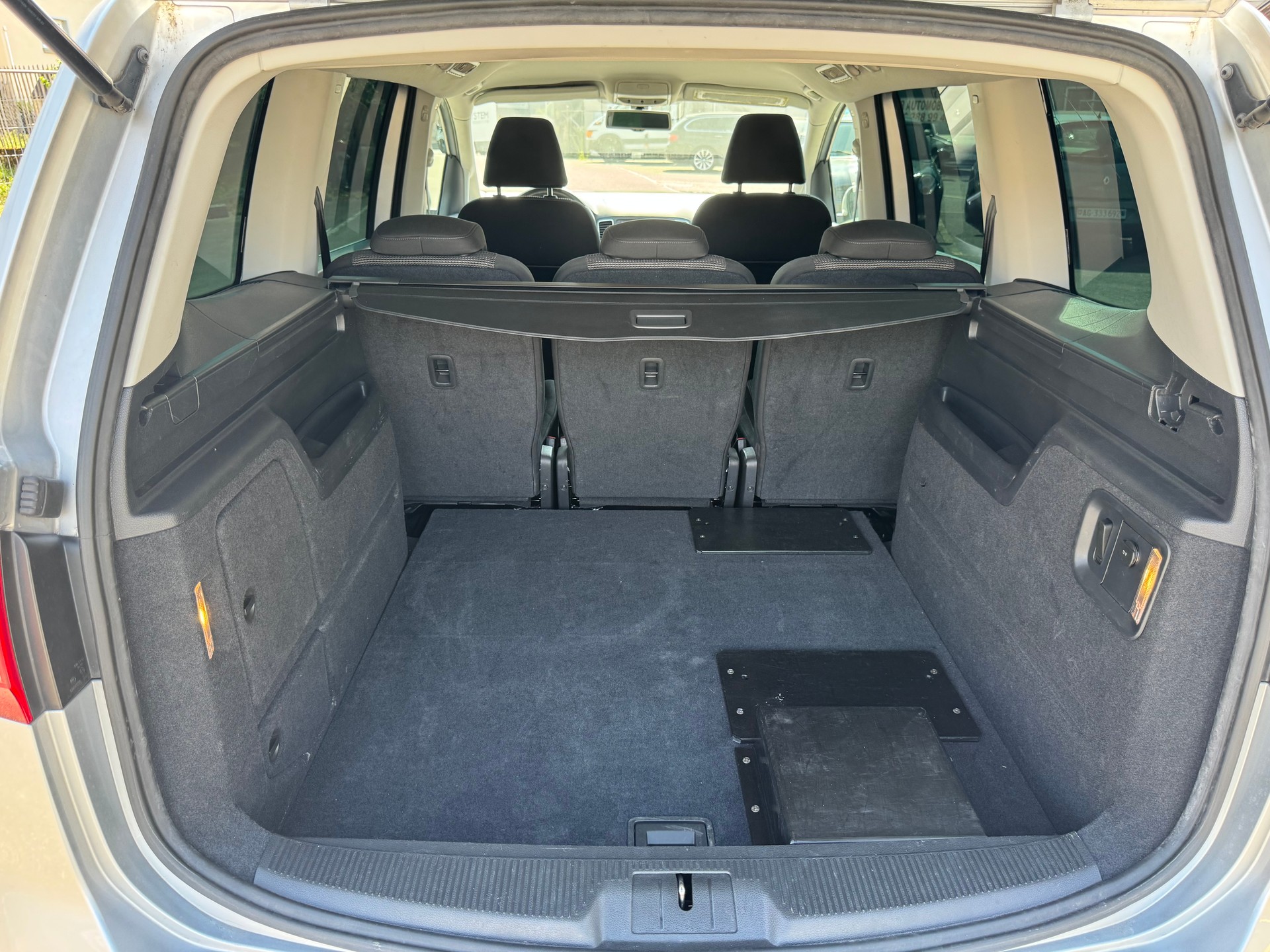 VW Sharan 2.0 TDI BMT Comfortline DSG-image-13