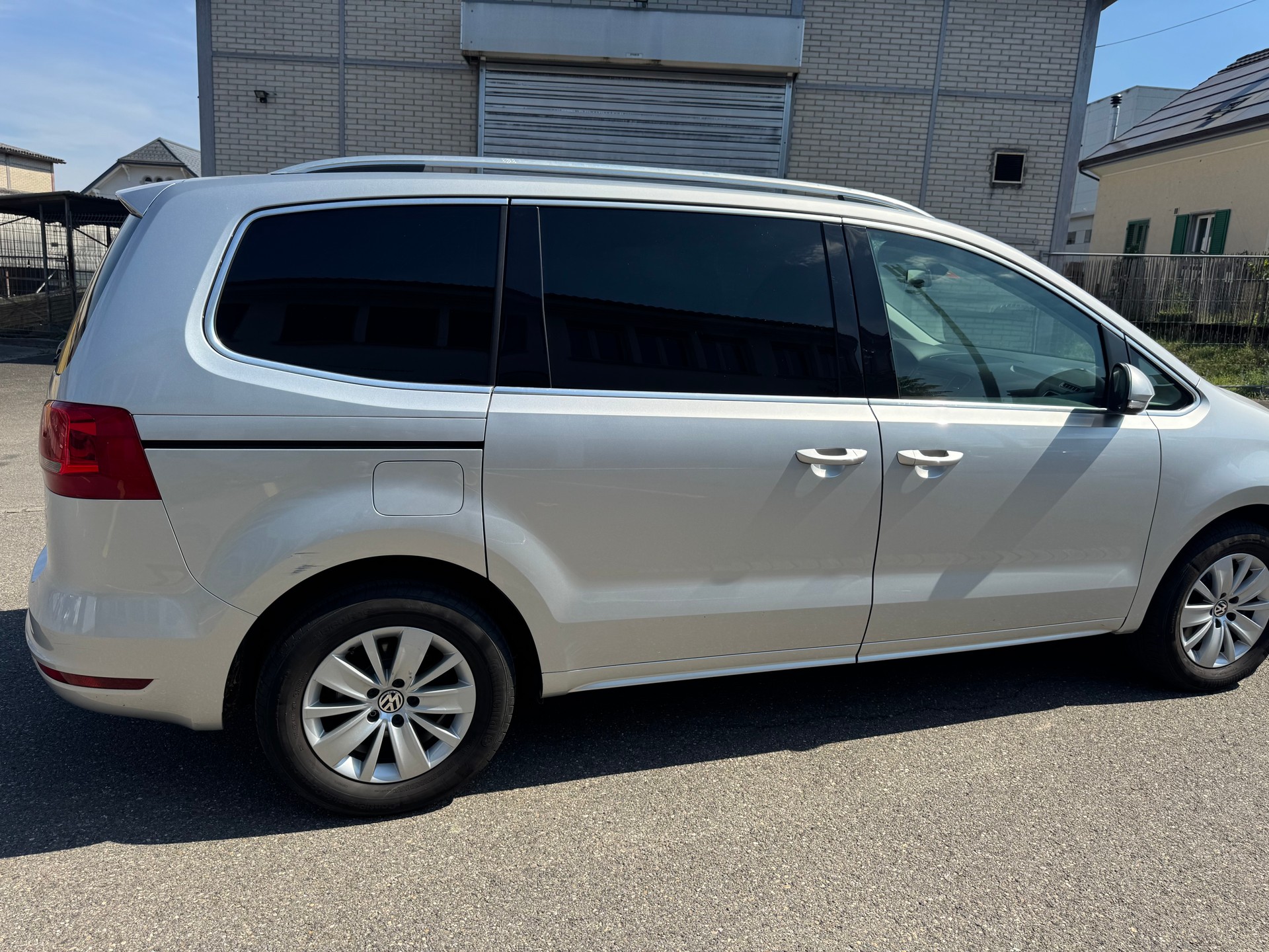 VW Sharan 2.0 TDI BMT Comfortline DSG-image-3